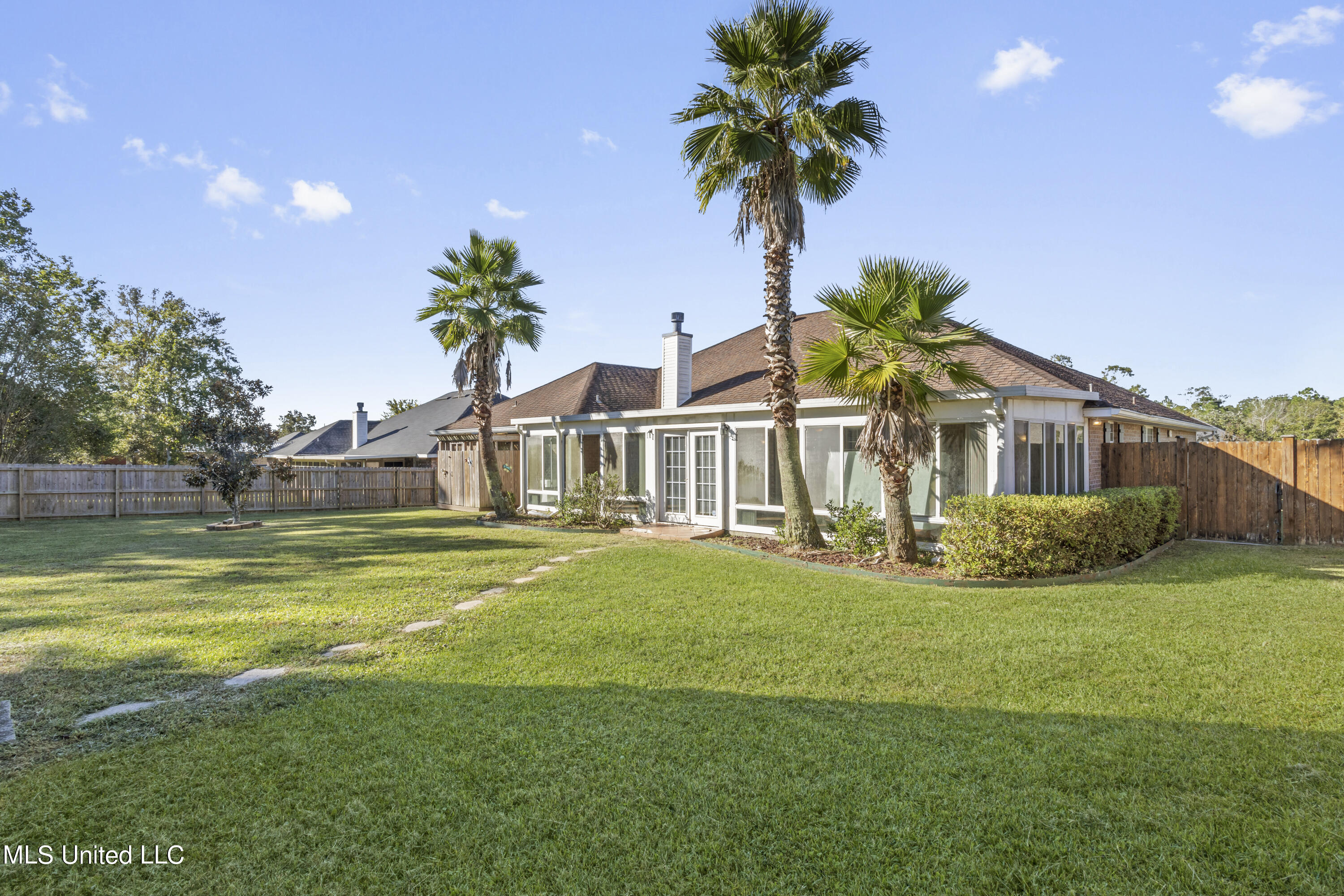 16720 Creek Lane