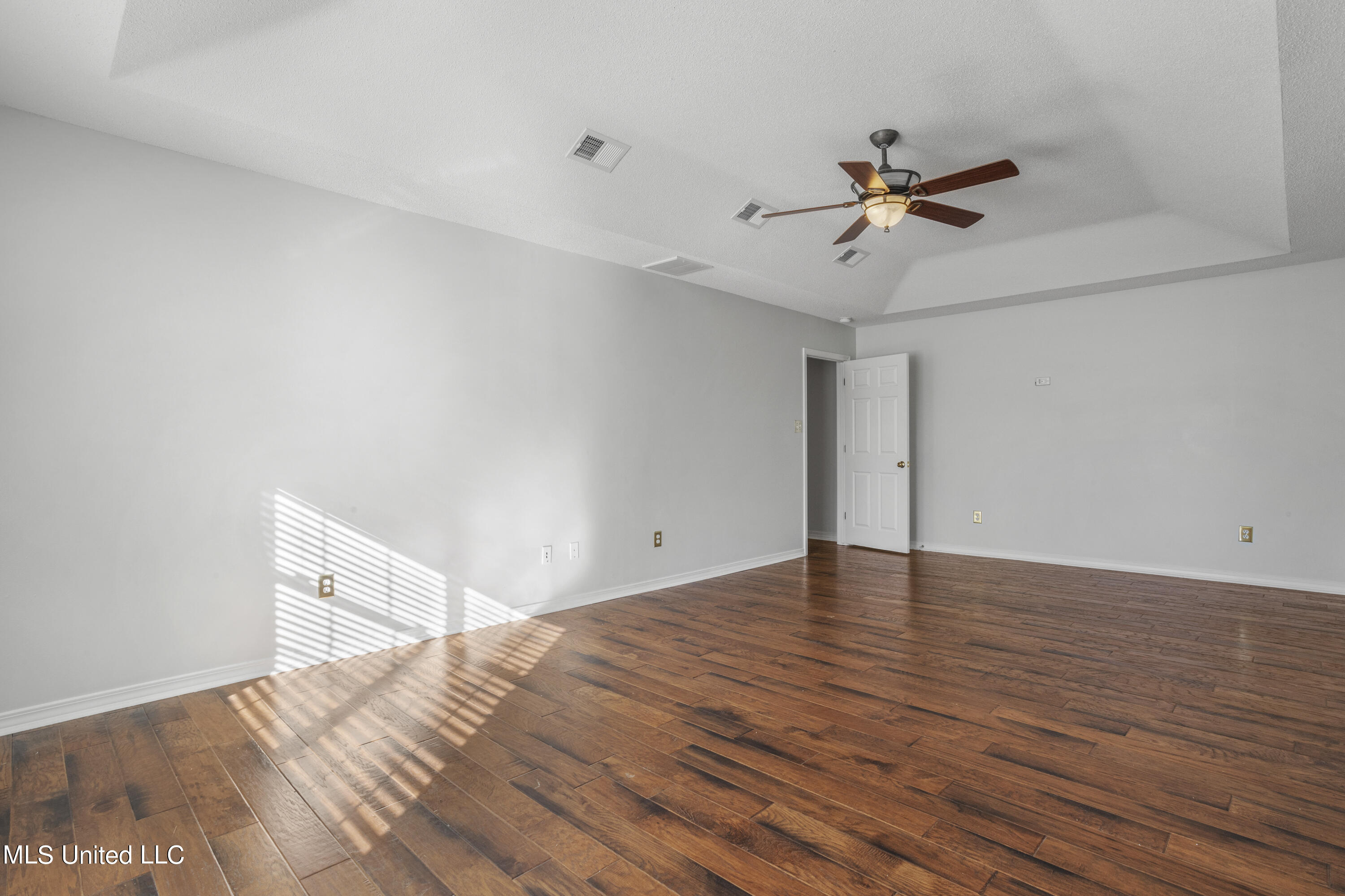 16720 Creek Lane
