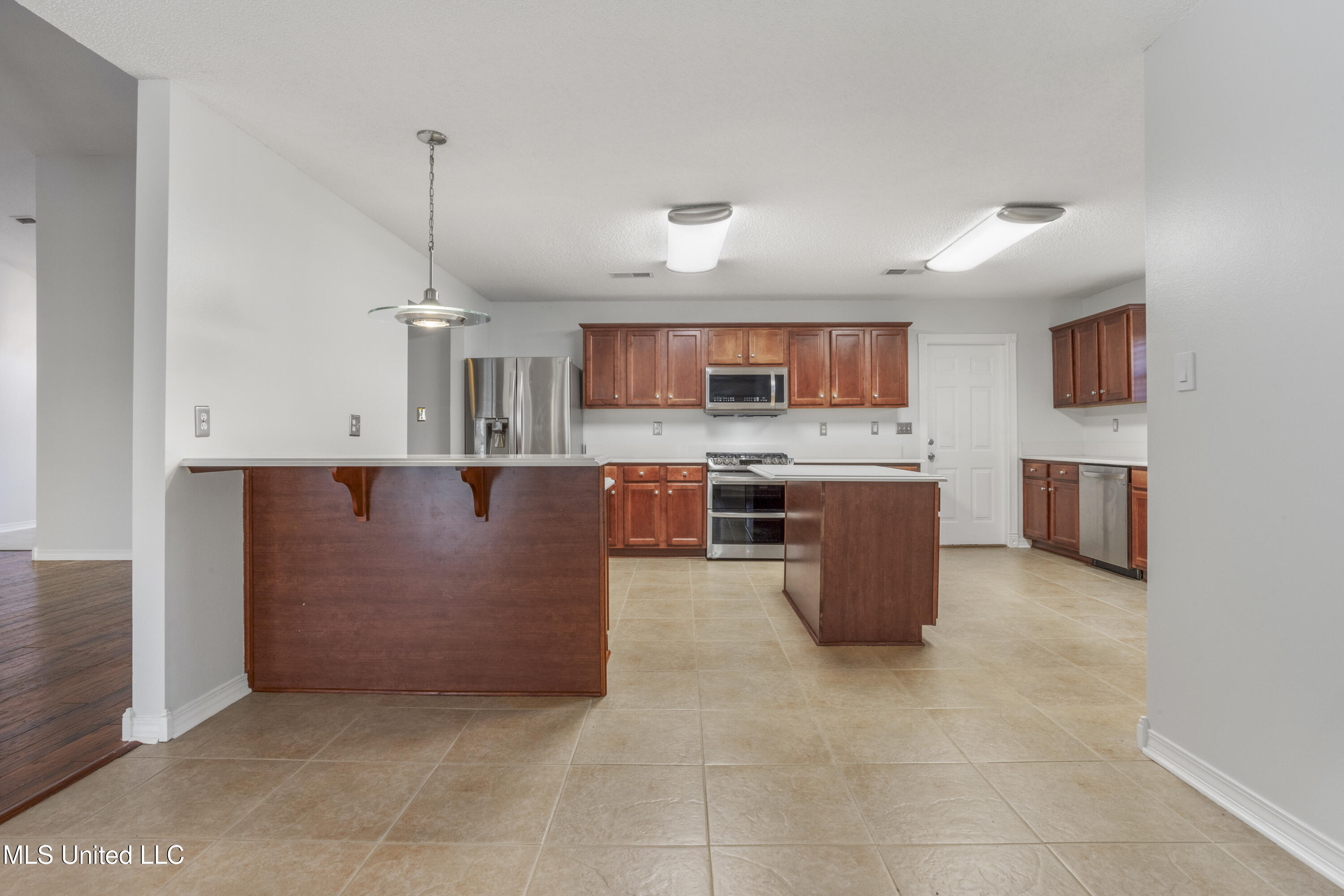 16720 Creek Lane