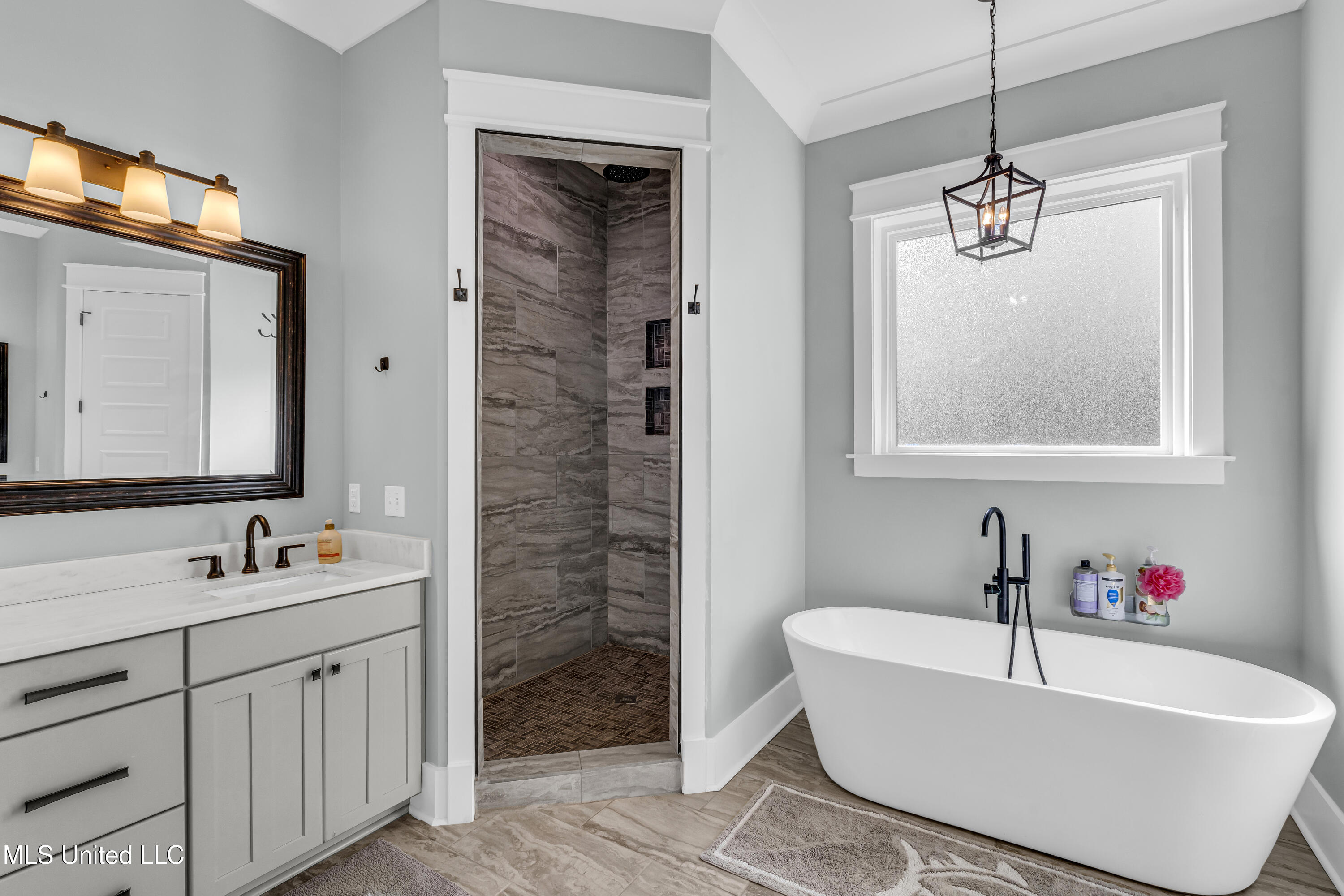 509 Thomas Shields Boulevard