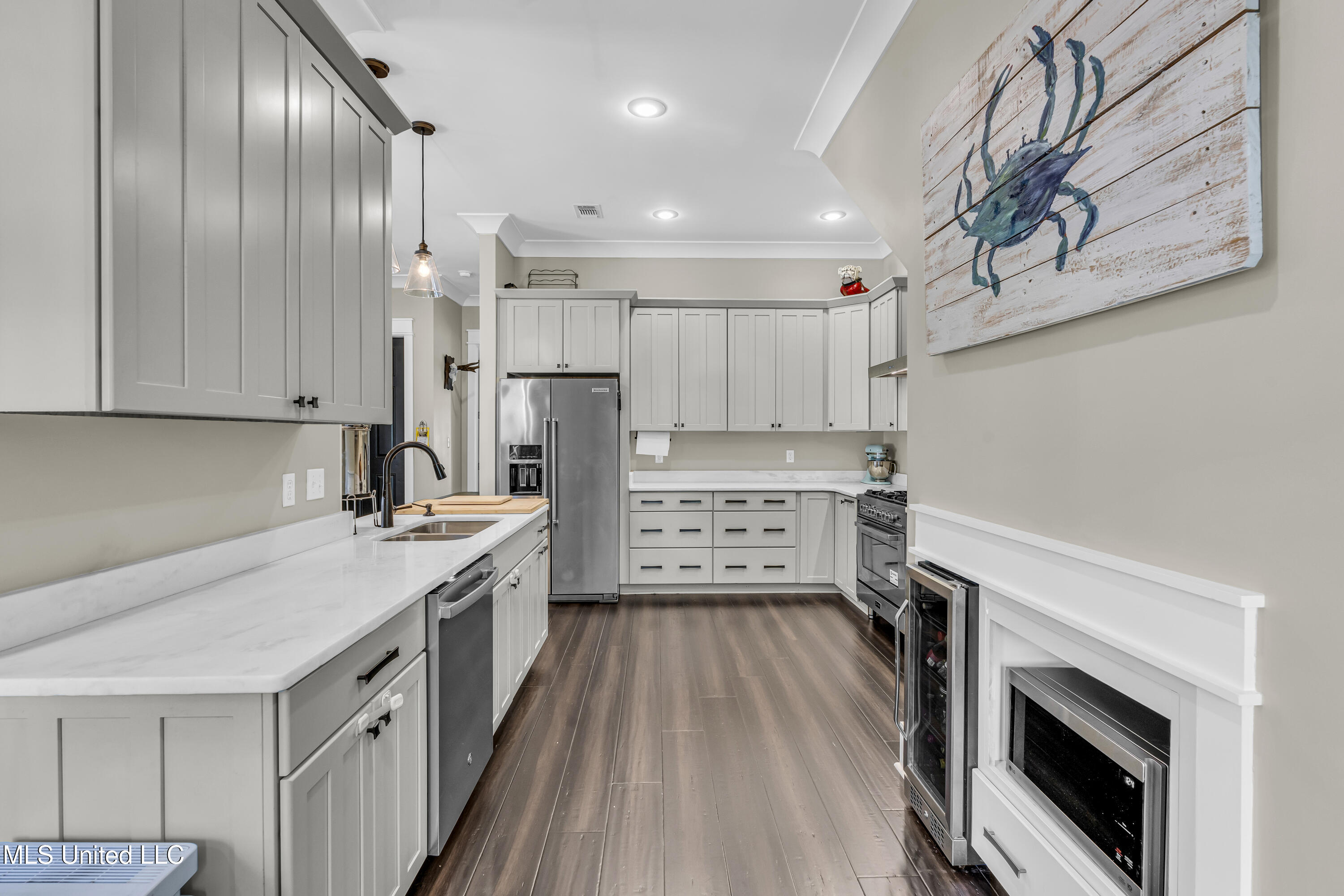 509 Thomas Shields Boulevard