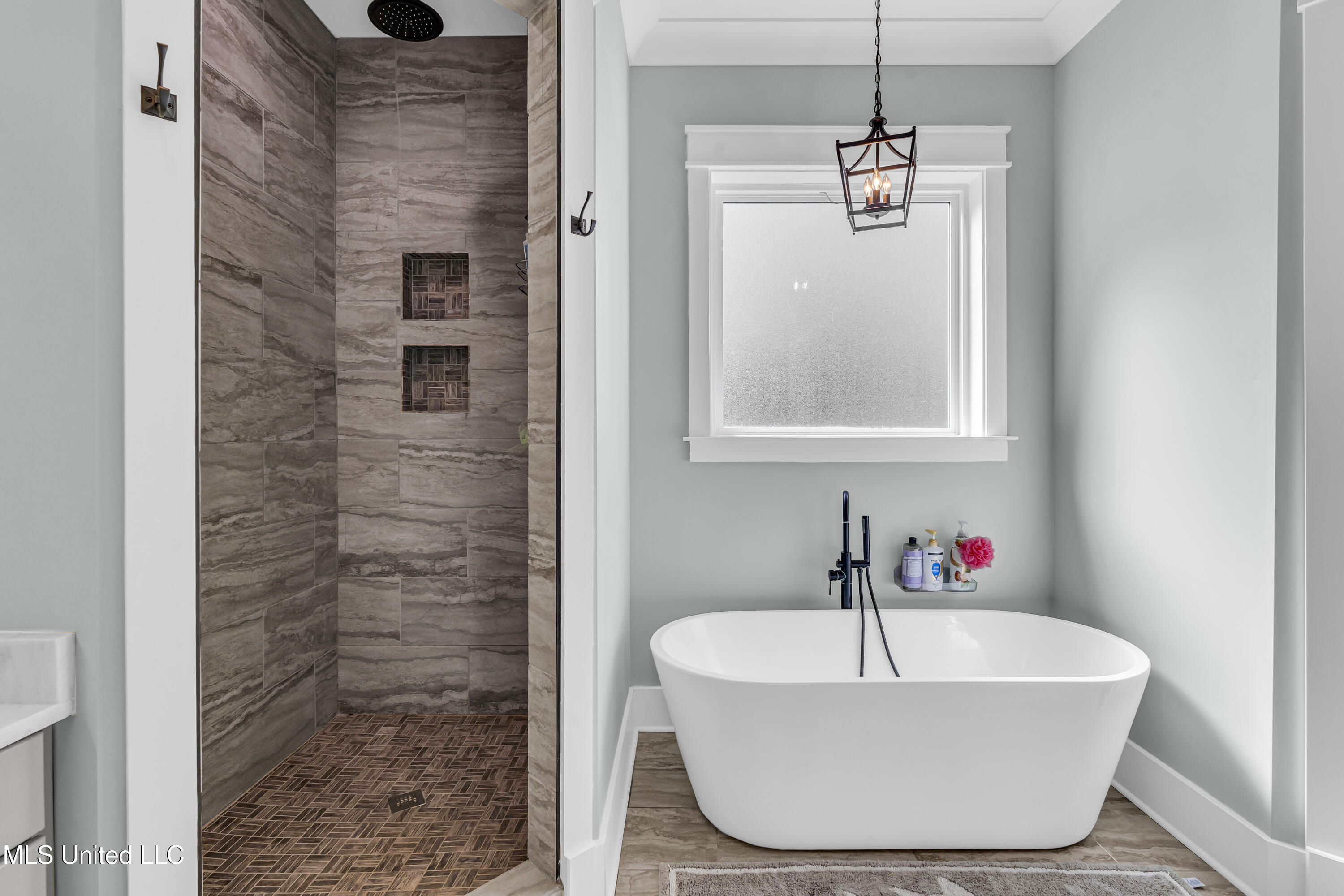 509 Thomas Shields Boulevard