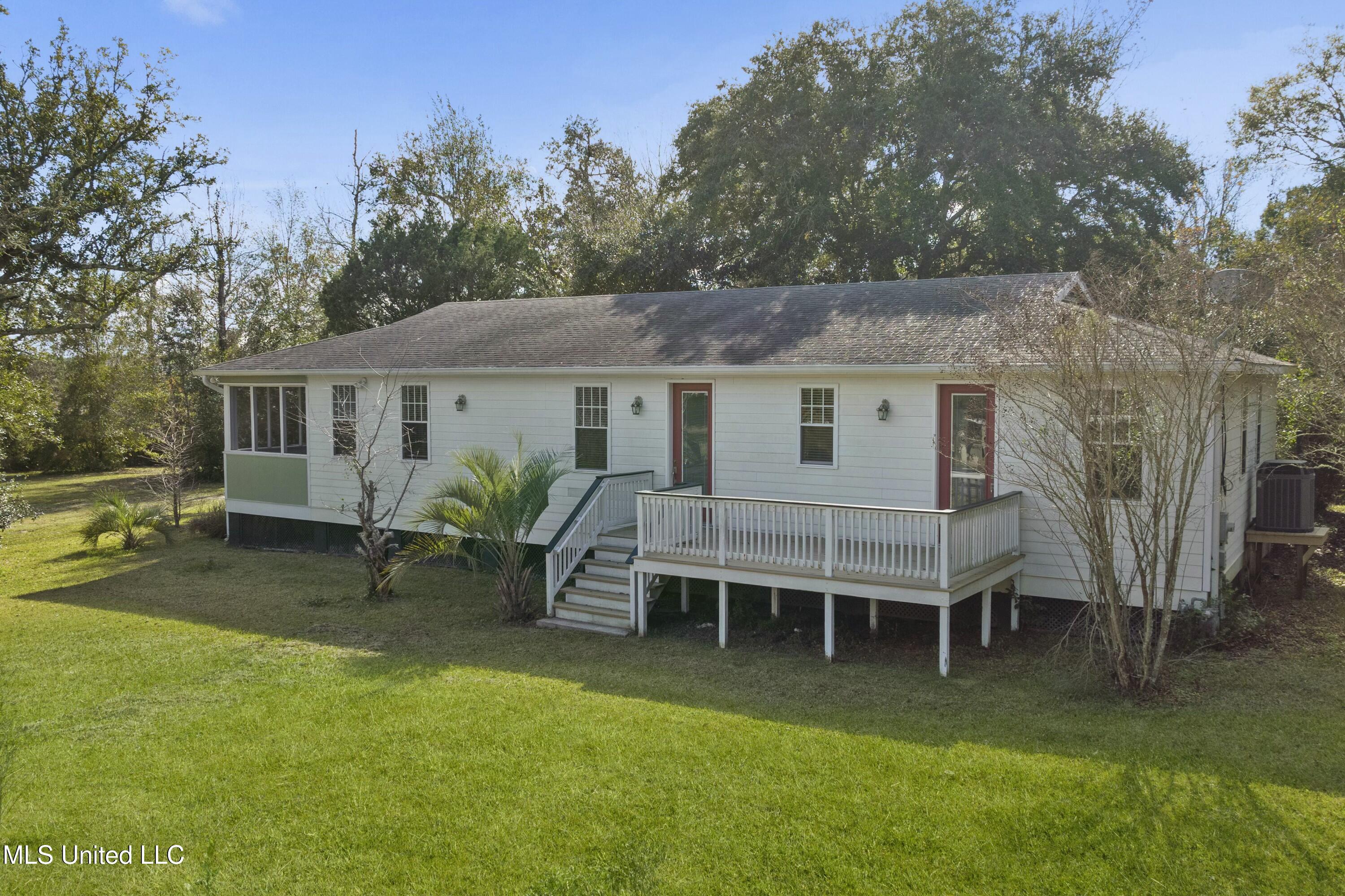 104 Felicity Street