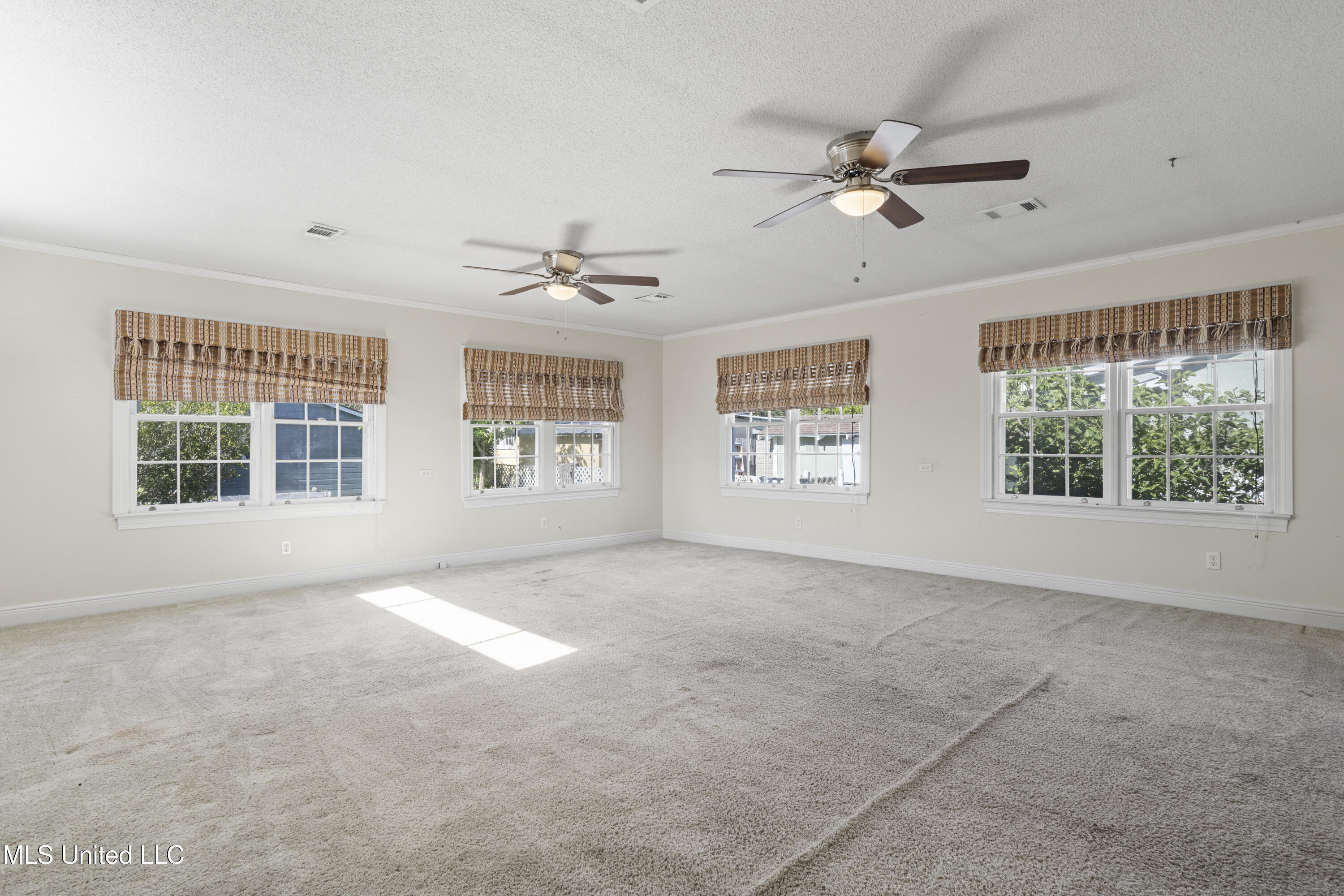 312 Demontluzin Avenue