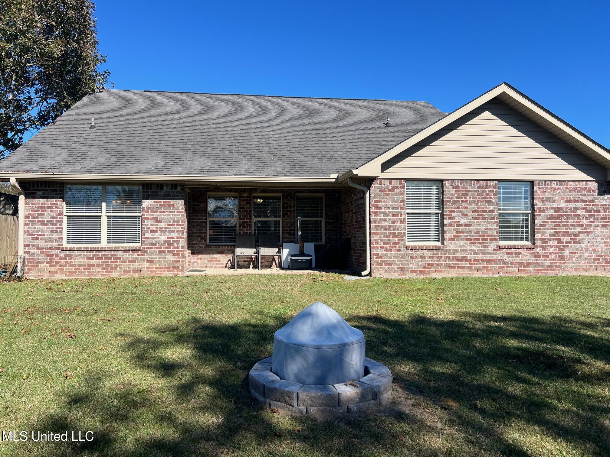 17288 Meadowbrook Lane
