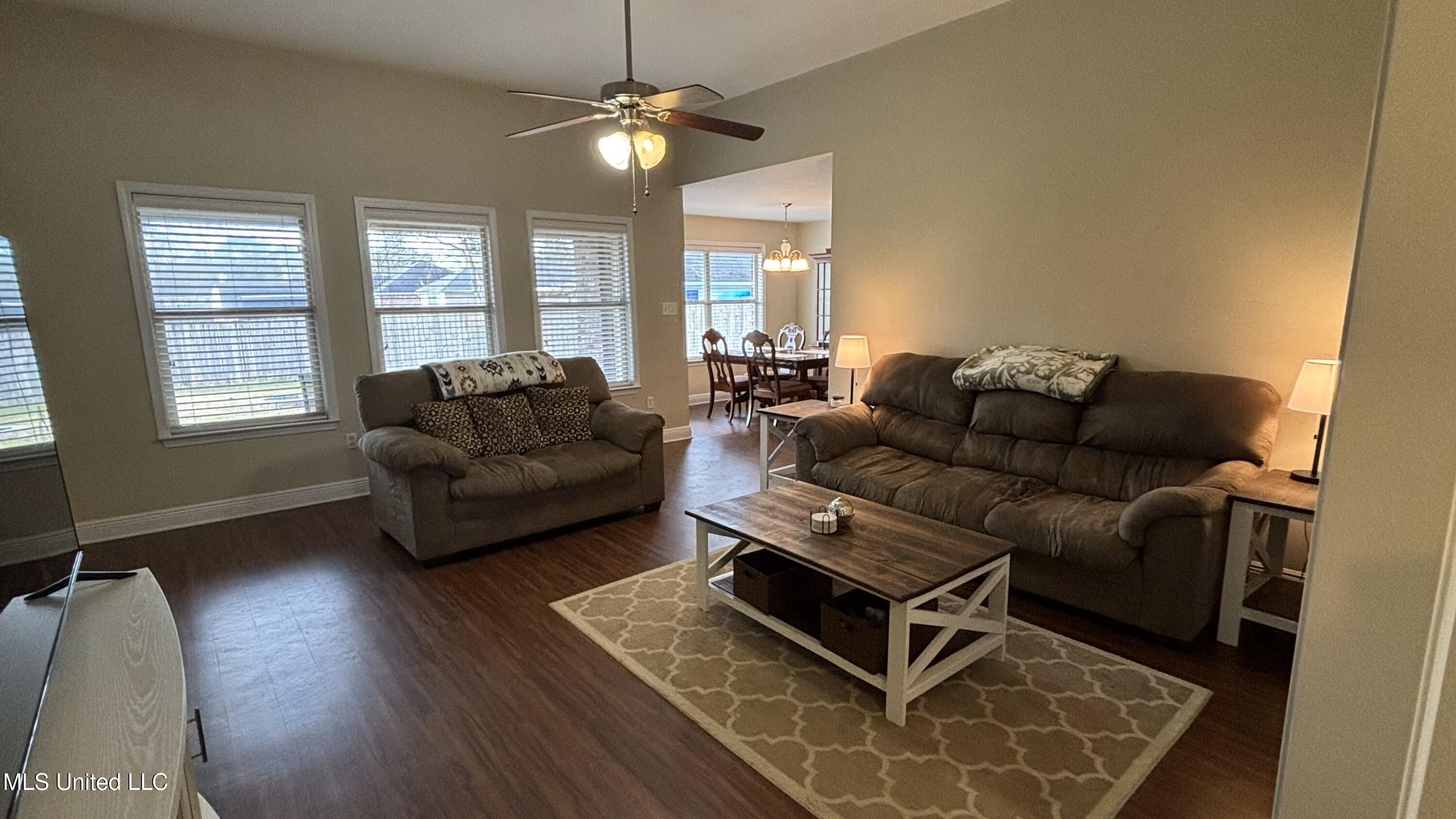 17288 Meadowbrook Lane