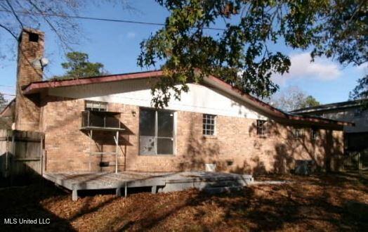 1306 E Sycamore Road