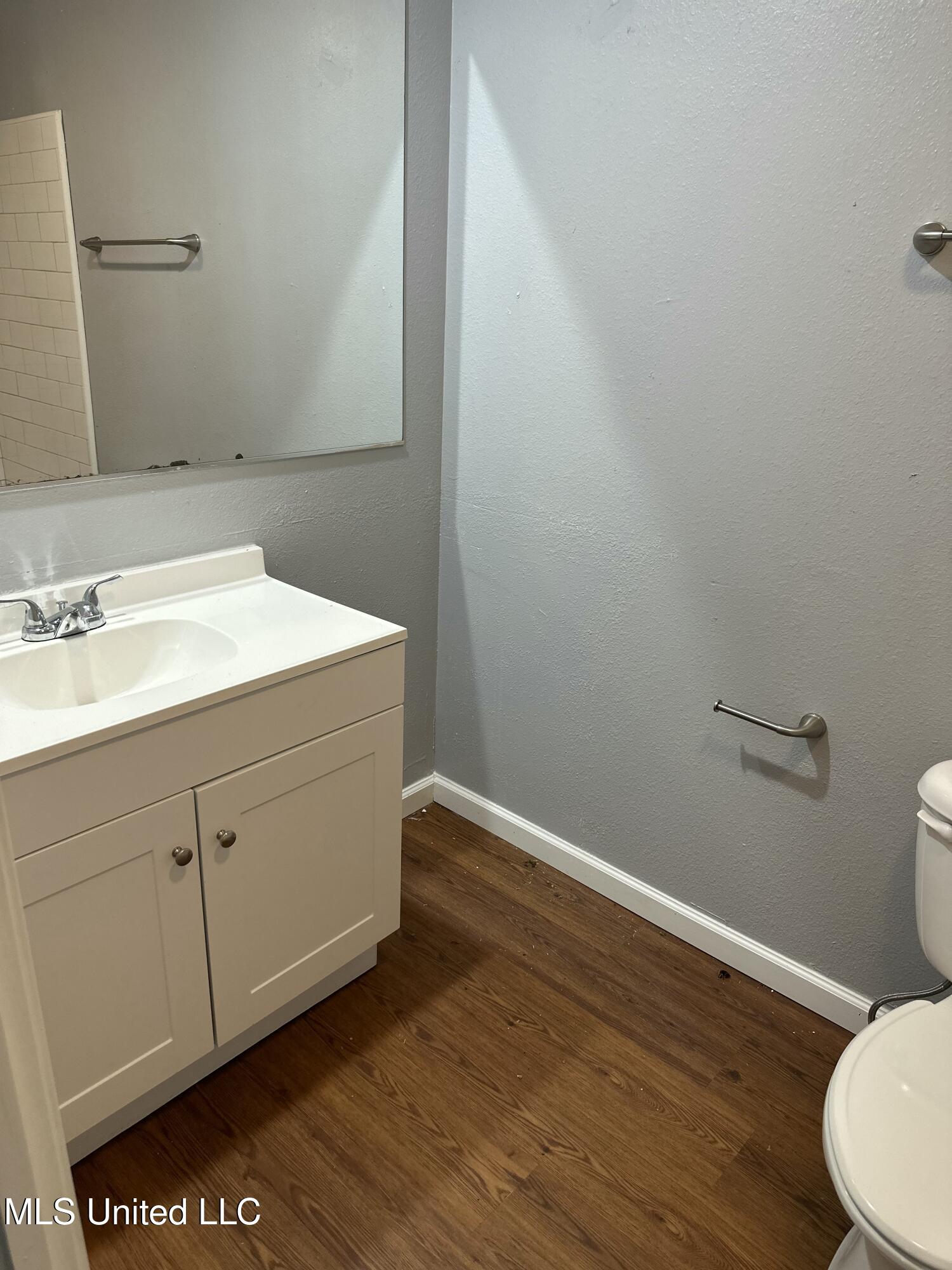 7083 W Issaquena Street, 7085