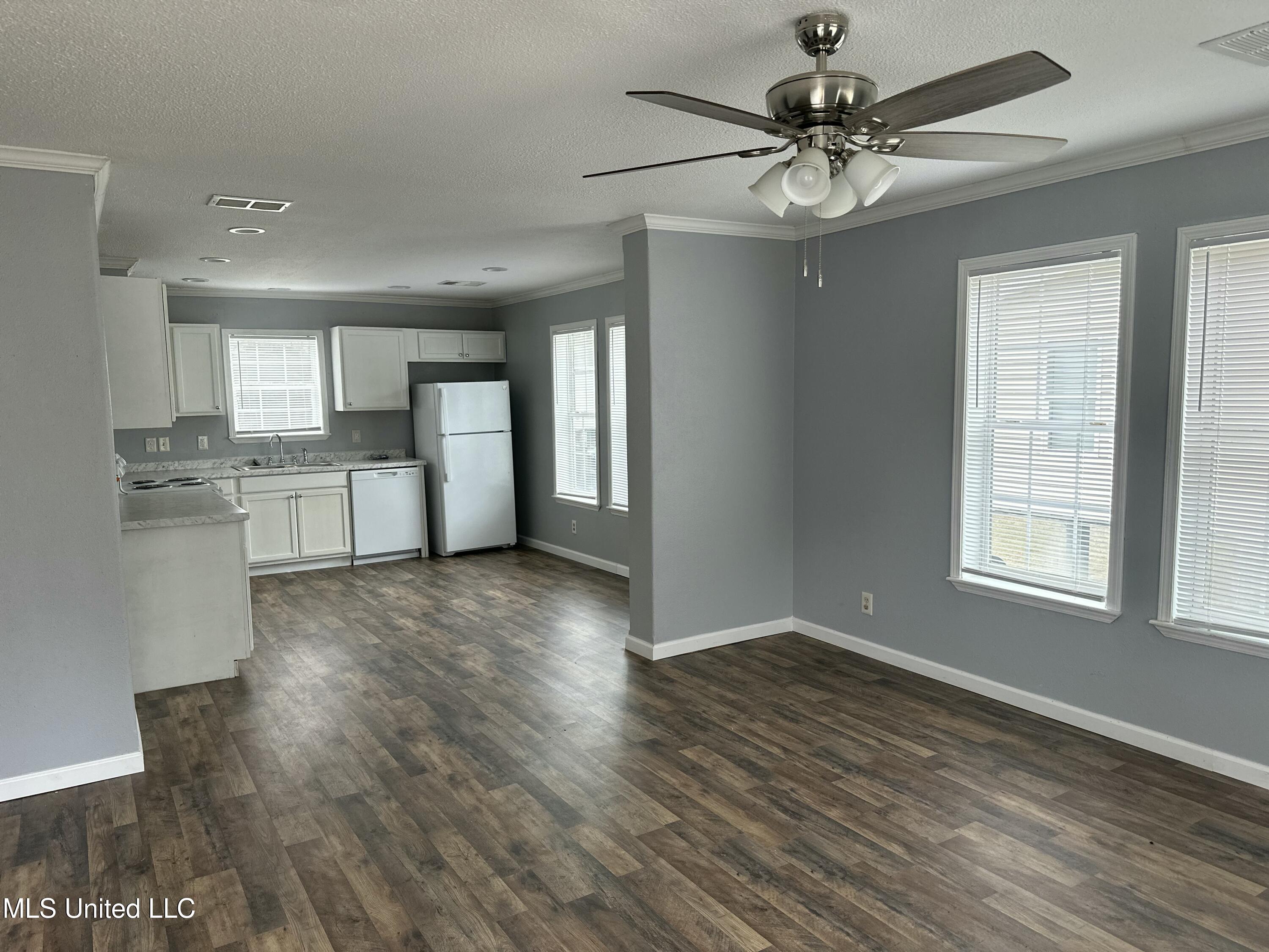 7083 W Issaquena Street, 7085