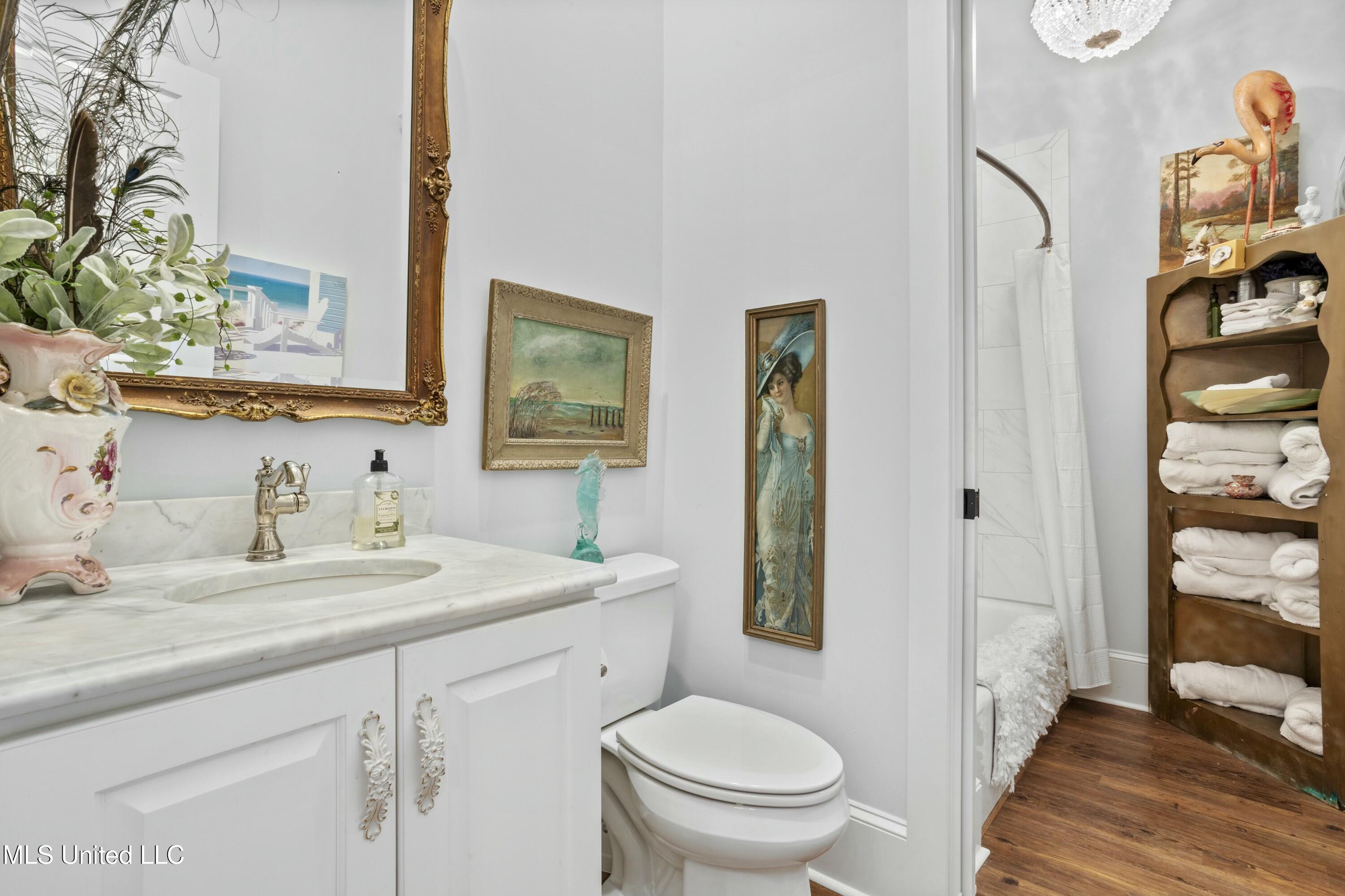 800 W Beach Boulevard