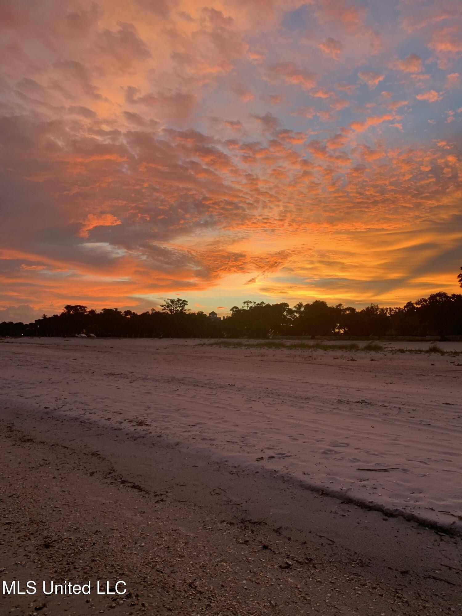 800 W Beach Boulevard