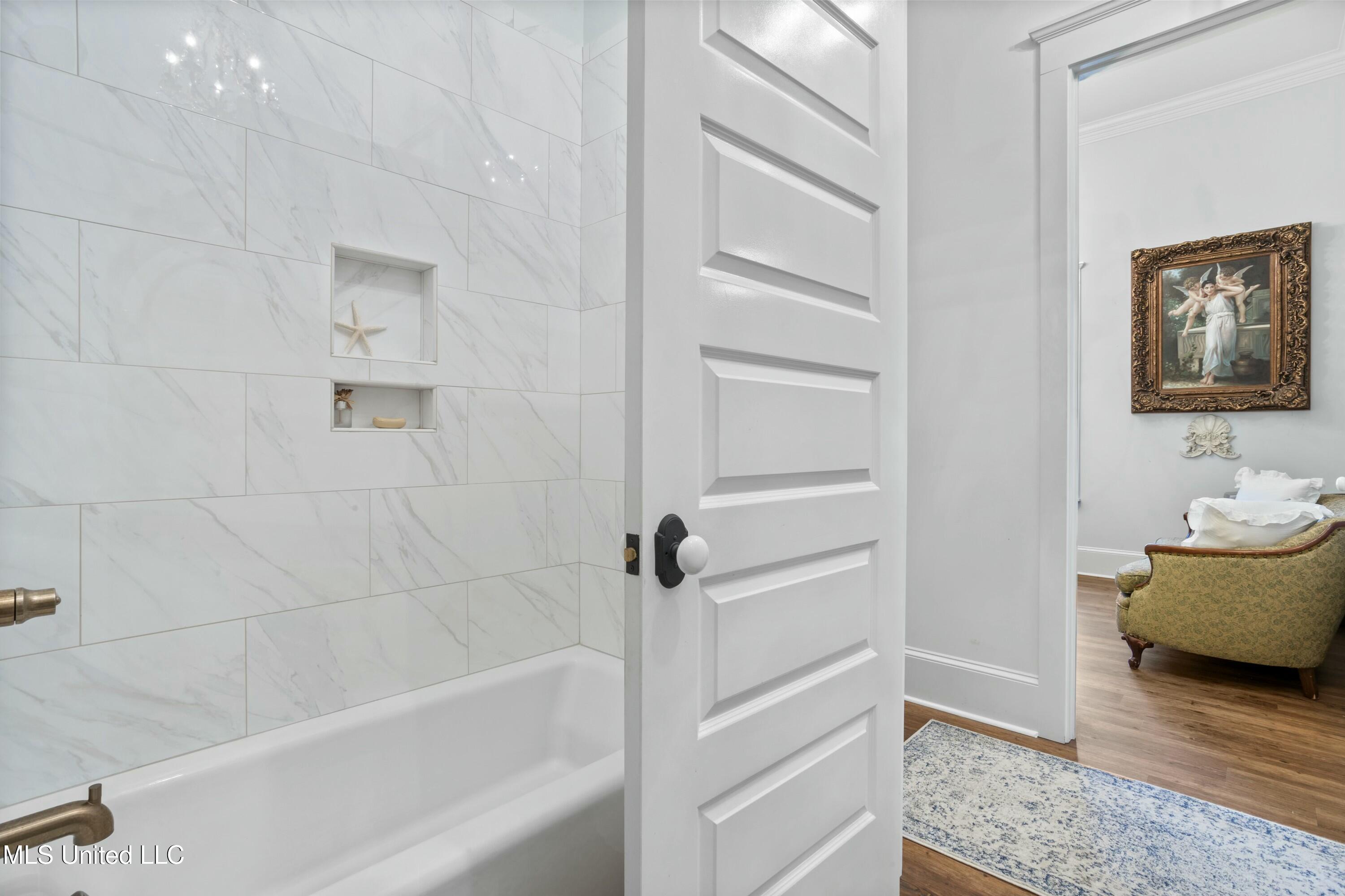 800 W Beach Boulevard
