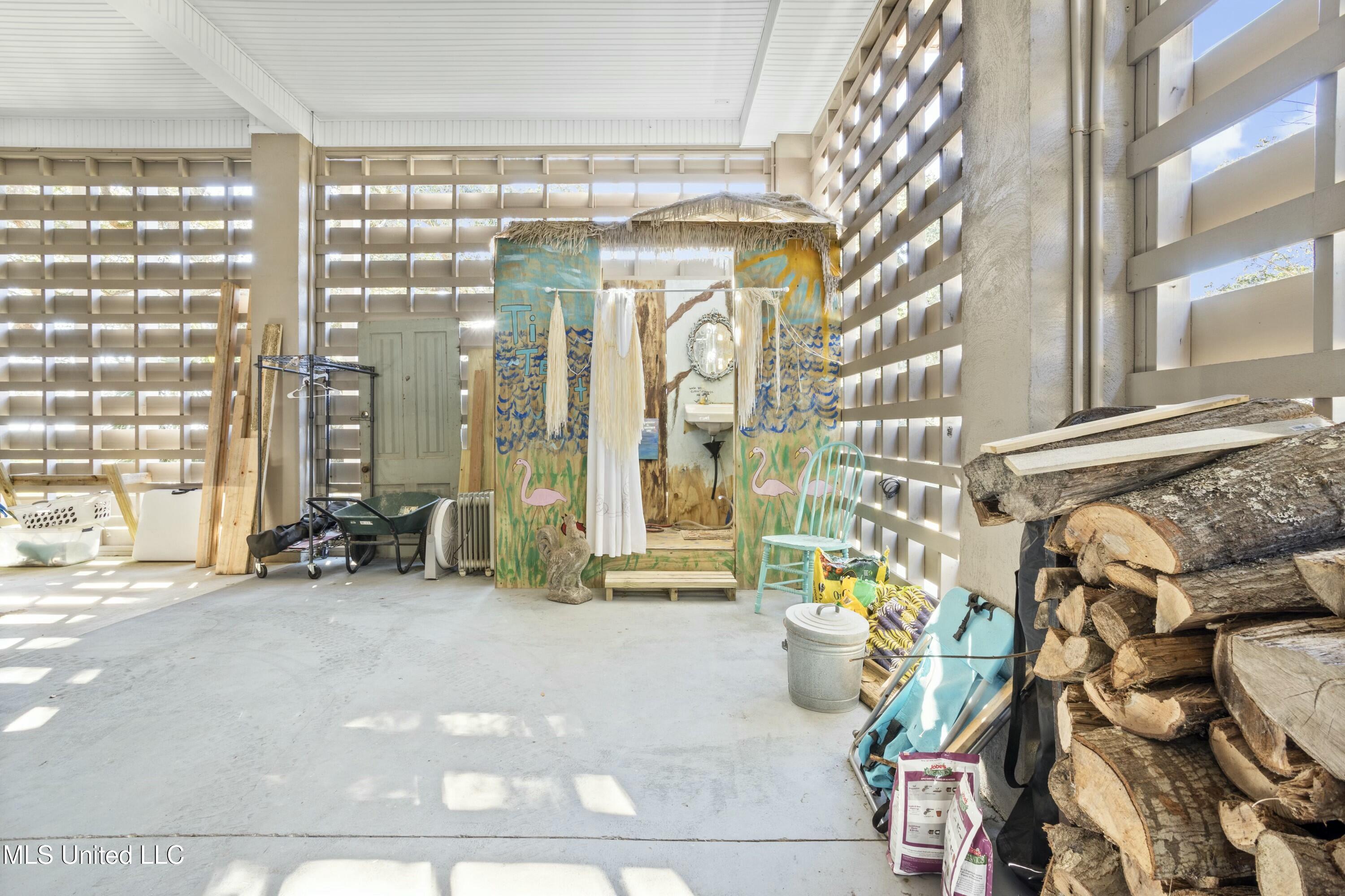 800 W Beach Boulevard