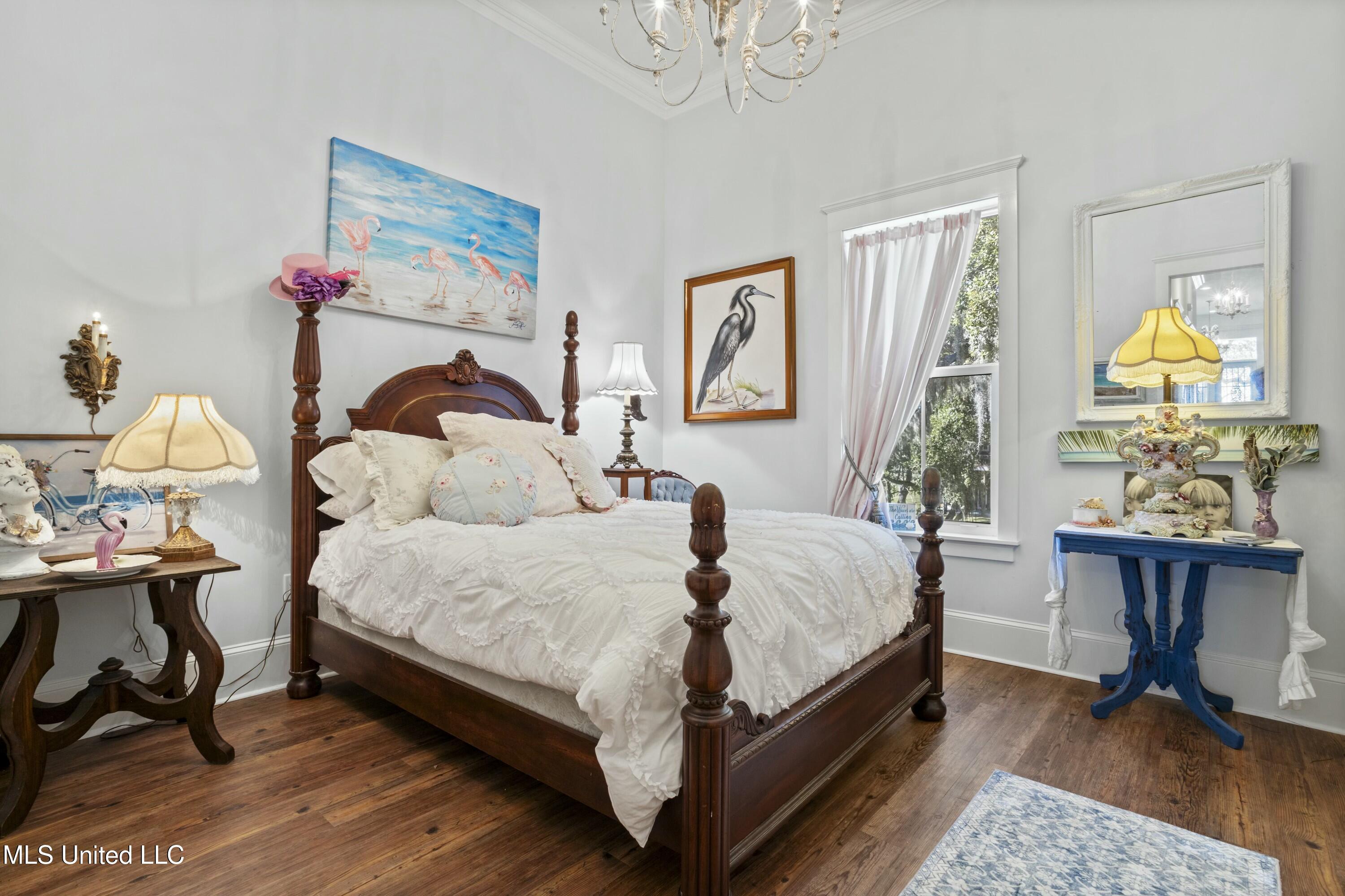 800 W Beach Boulevard