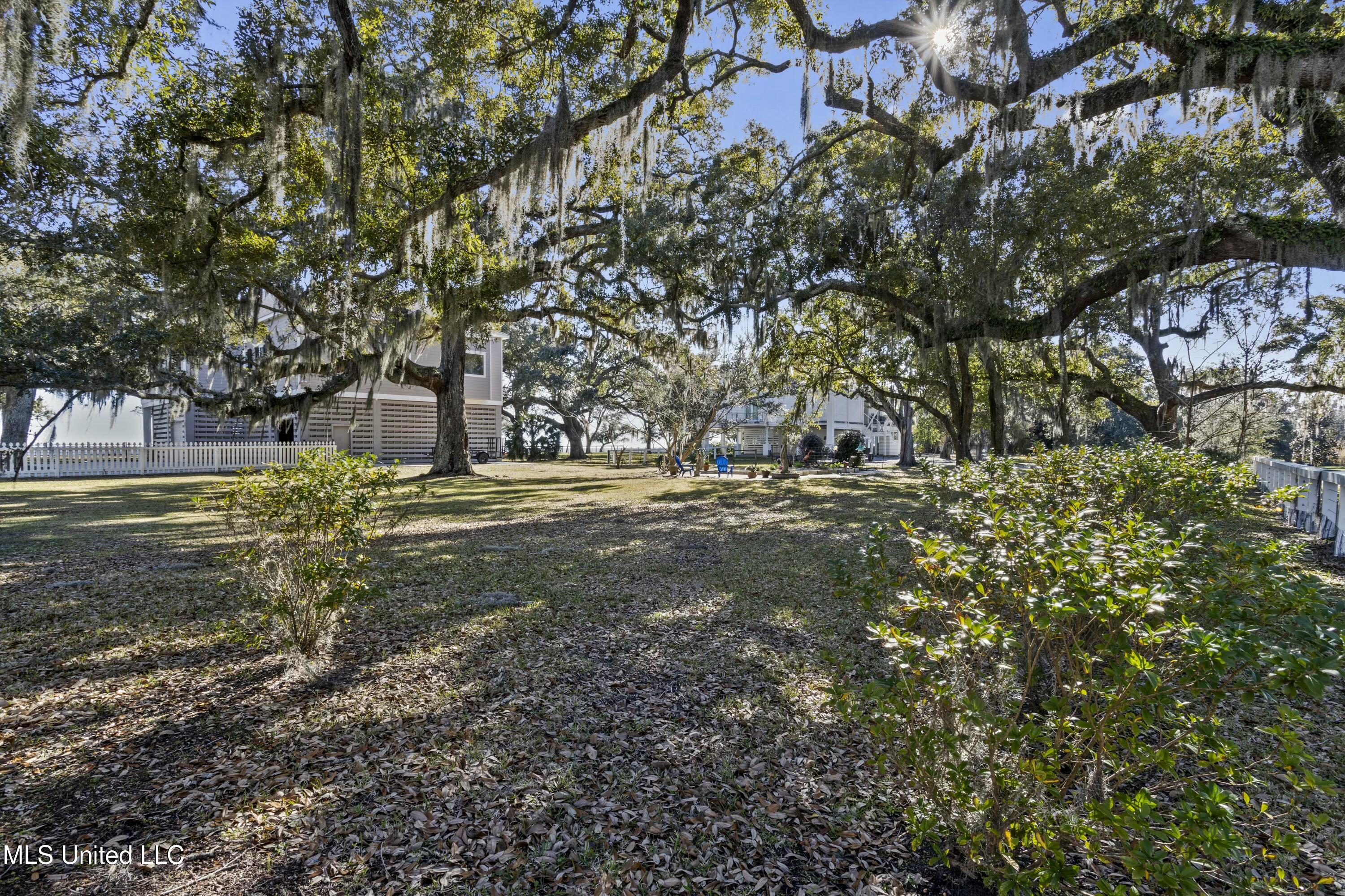 800 W Beach Boulevard