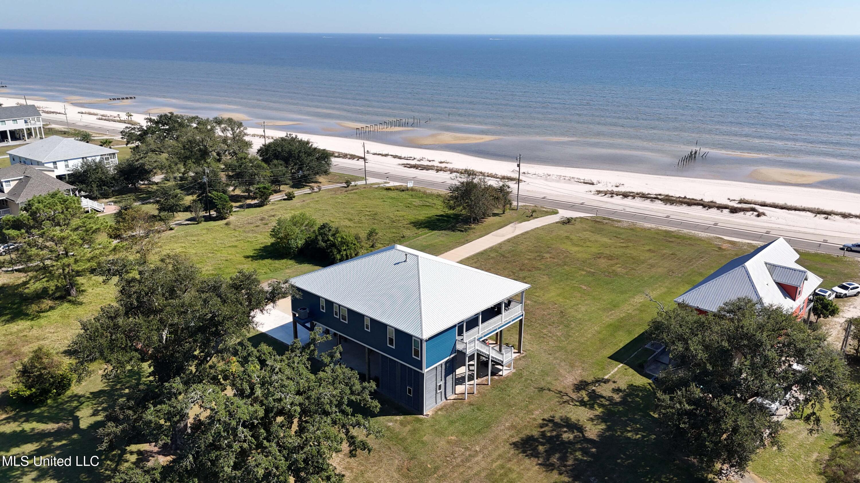 722 S Beach Boulevard