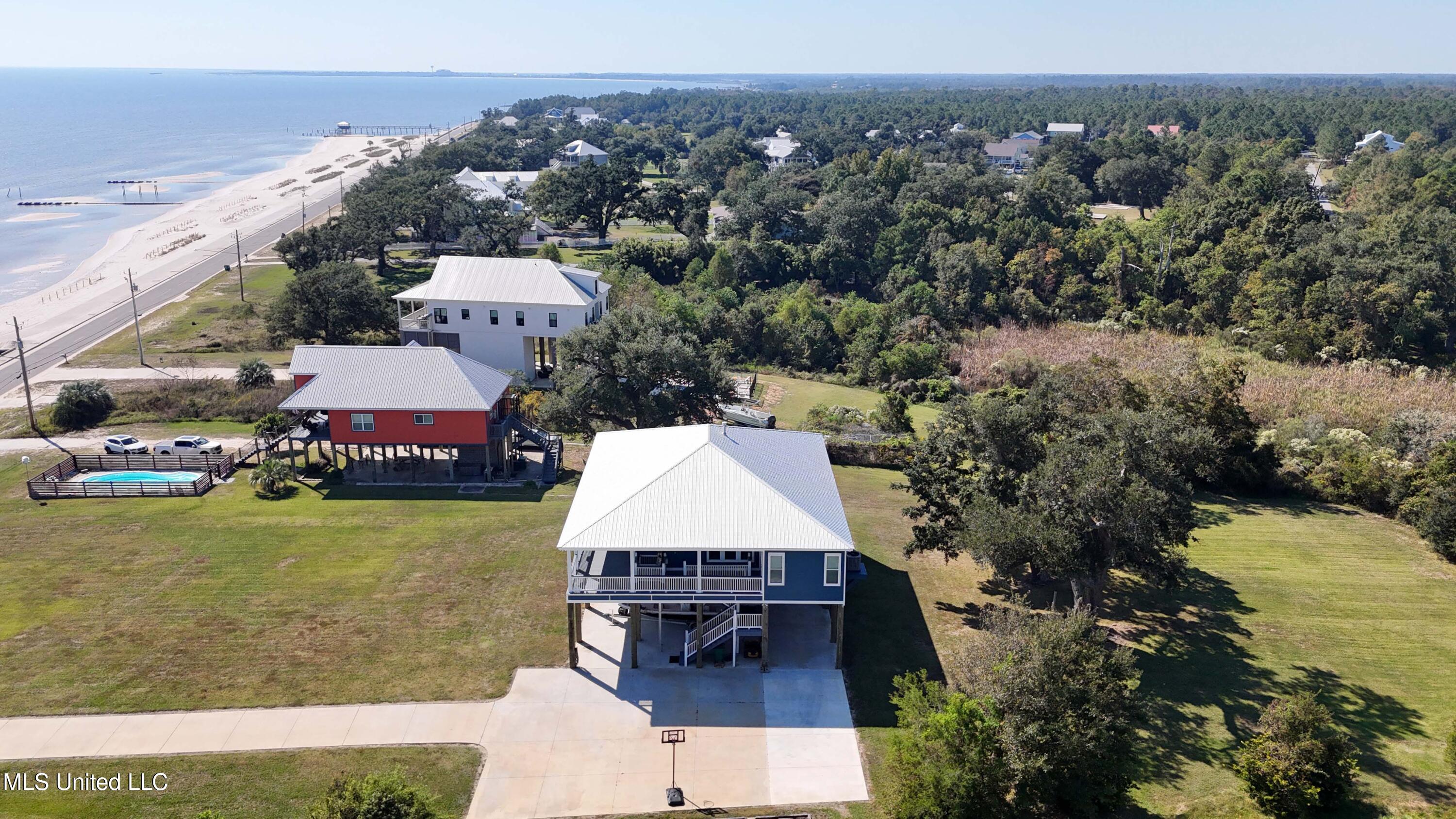 722 S Beach Boulevard
