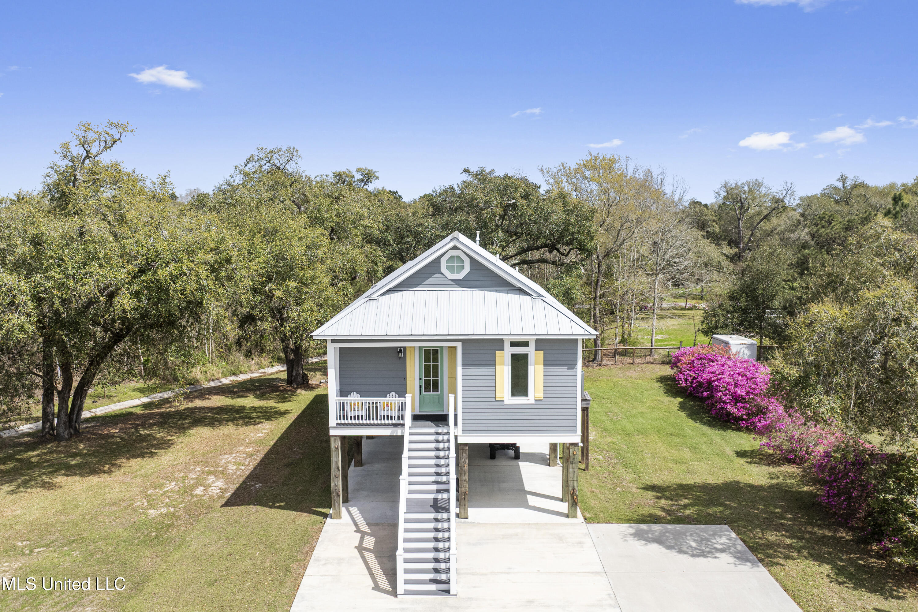 216 Gulf Drive