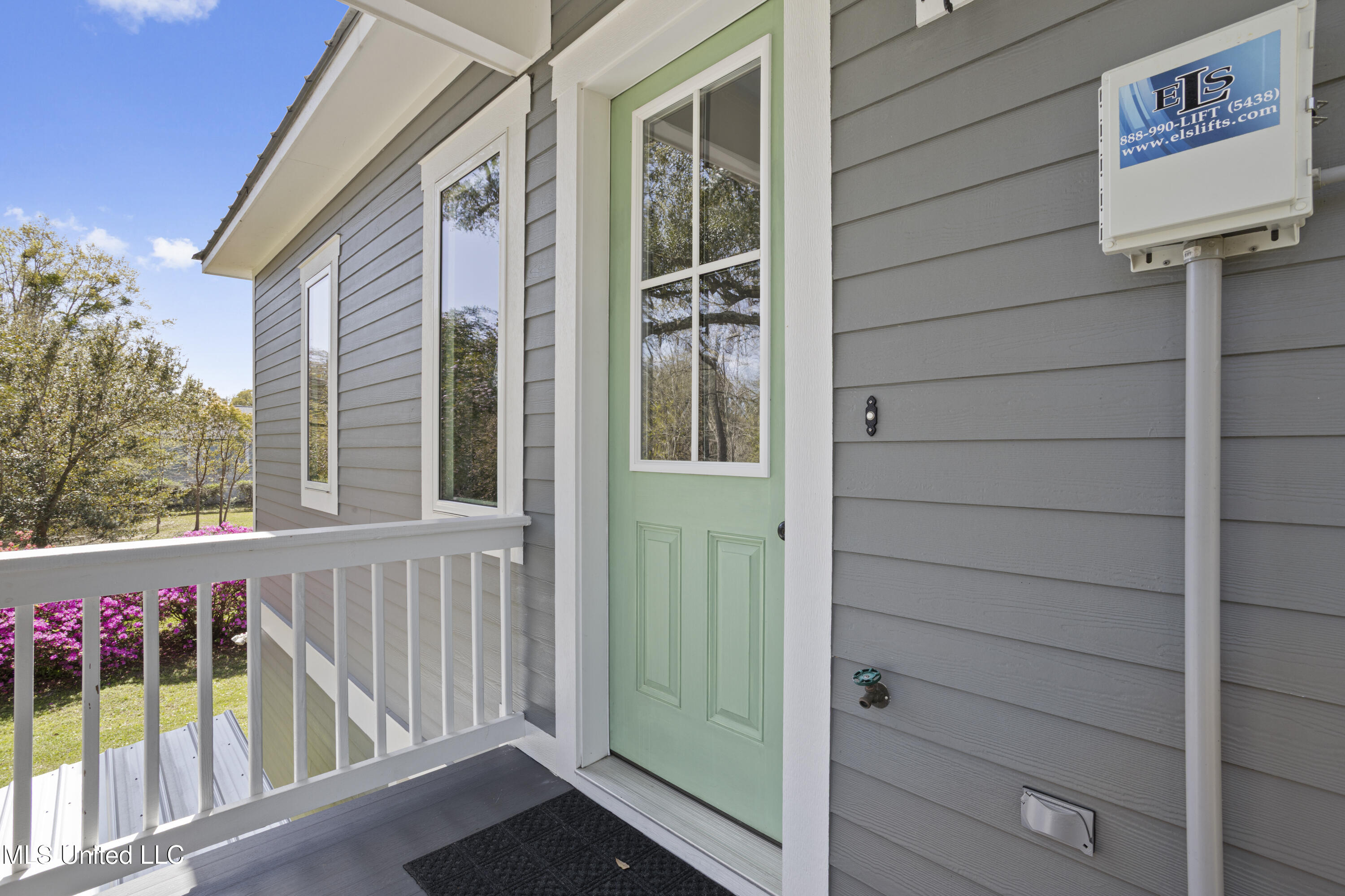 216 Gulf Drive