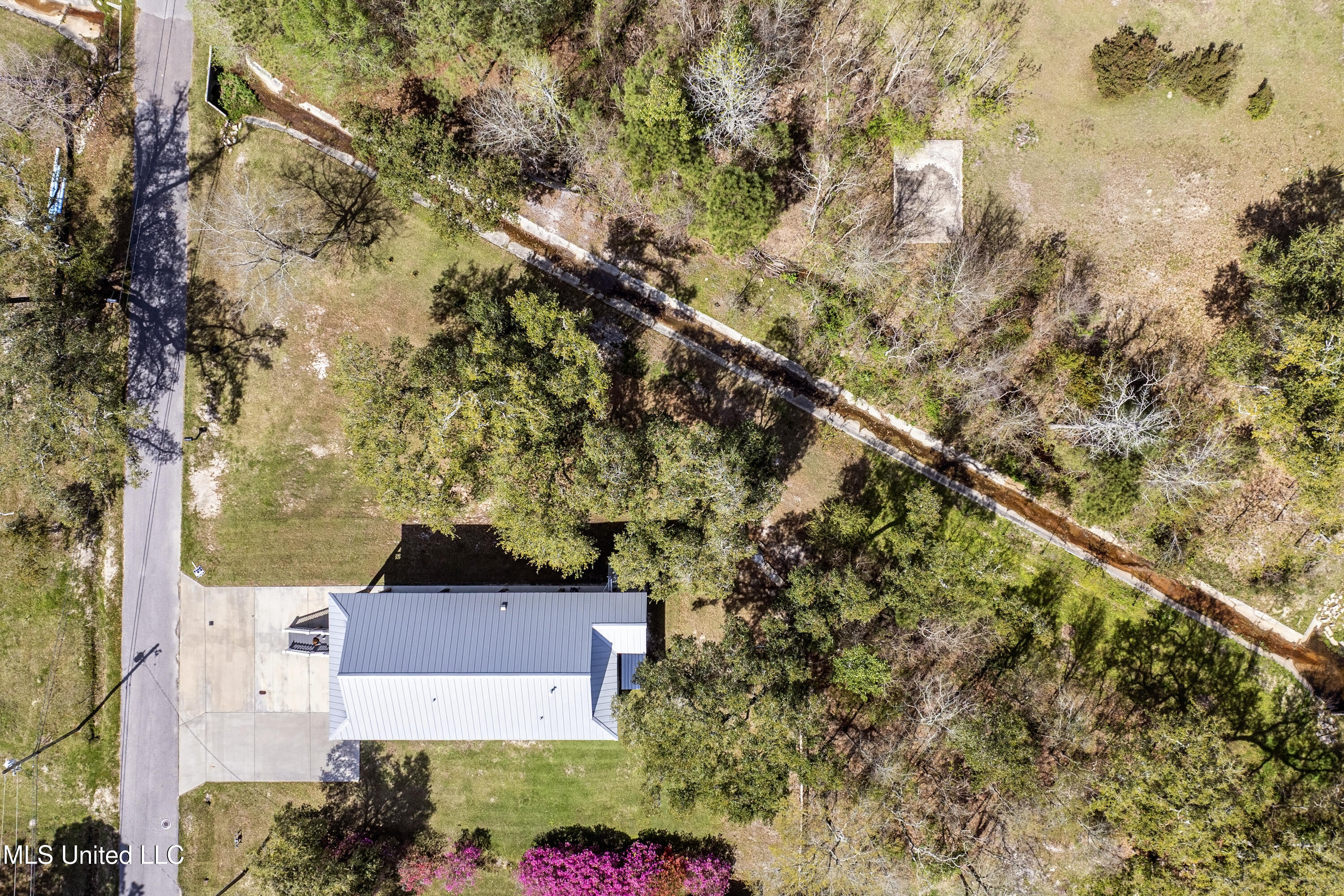216 Gulf Drive