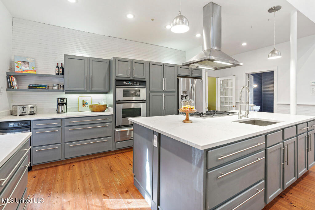 513 Jeff Davis Avenue