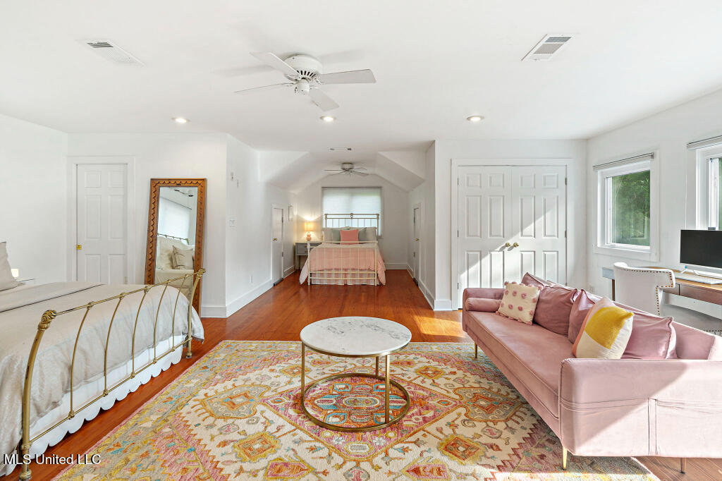 513 Jeff Davis Avenue