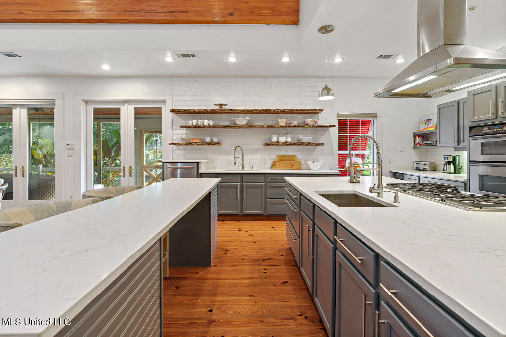 513 Jeff Davis Avenue