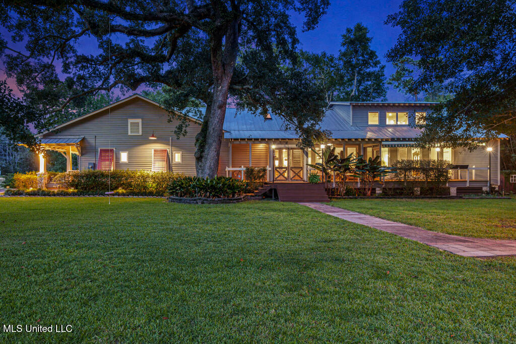 513 Jeff Davis Avenue