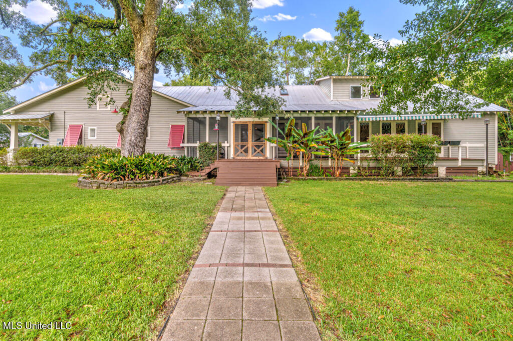 513 Jeff Davis Avenue