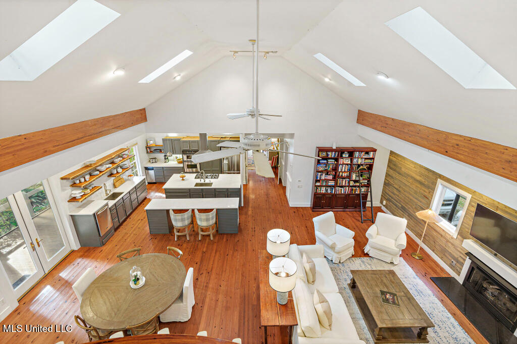 513 Jeff Davis Avenue