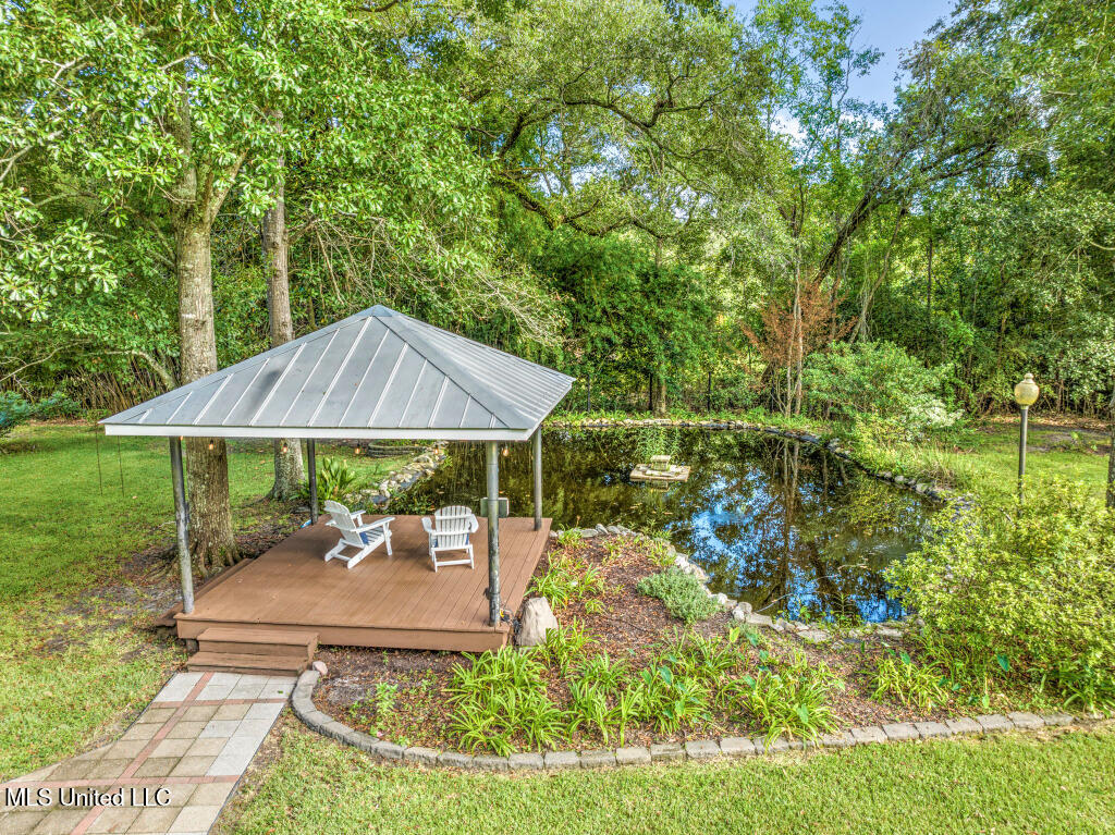 513 Jeff Davis Avenue