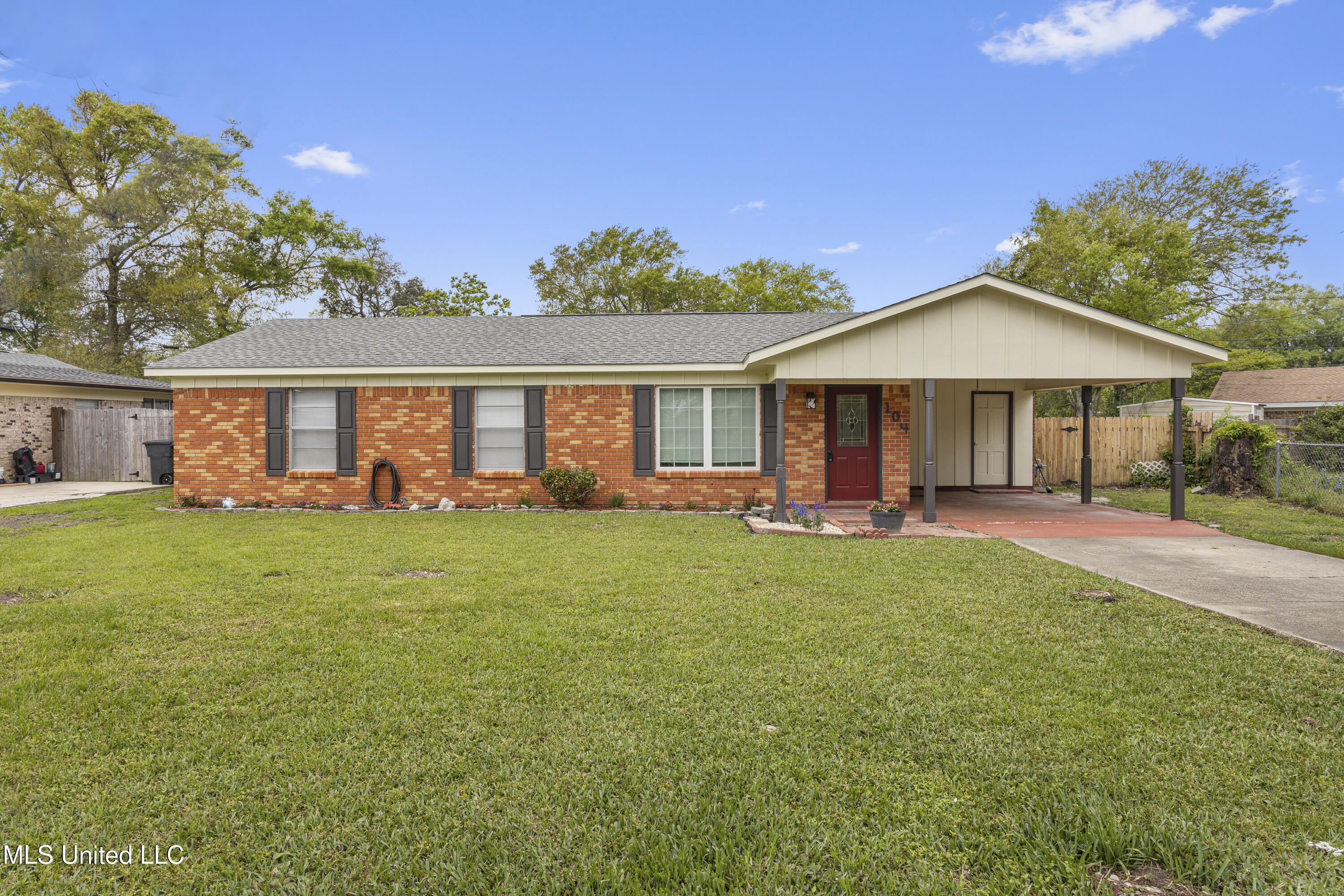 104 Carlos Court