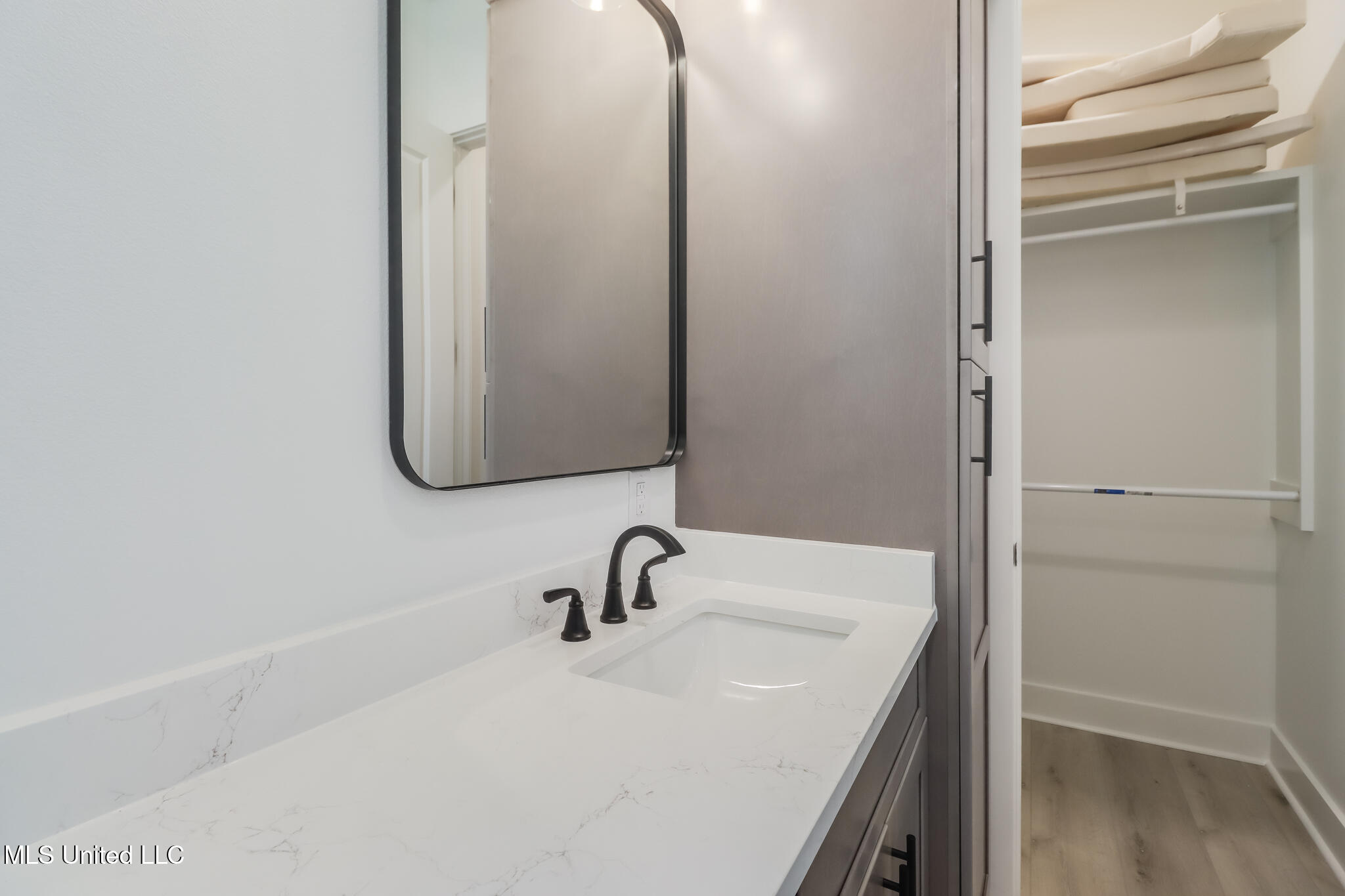 64 Fiber Street, Bay Saint Louis