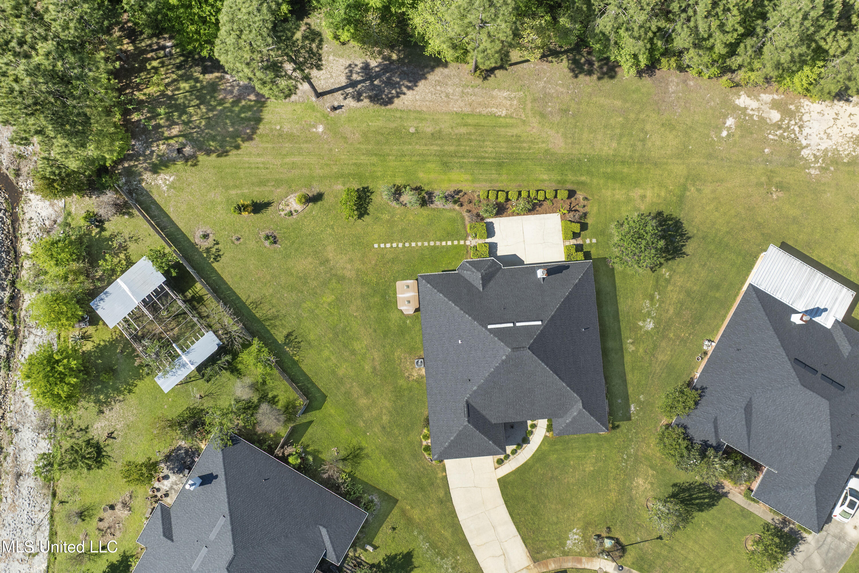 3126 Shadow Wood Drive