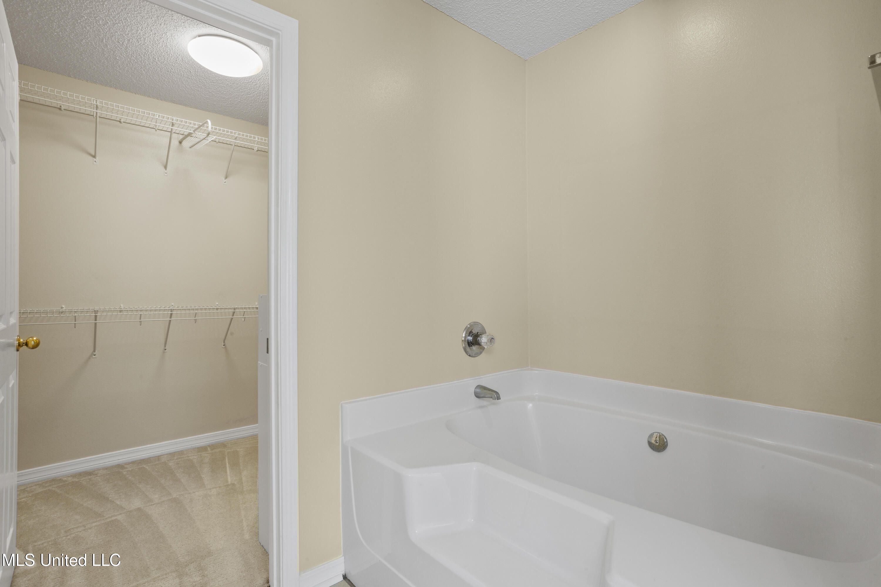 3126 Shadow Wood Drive