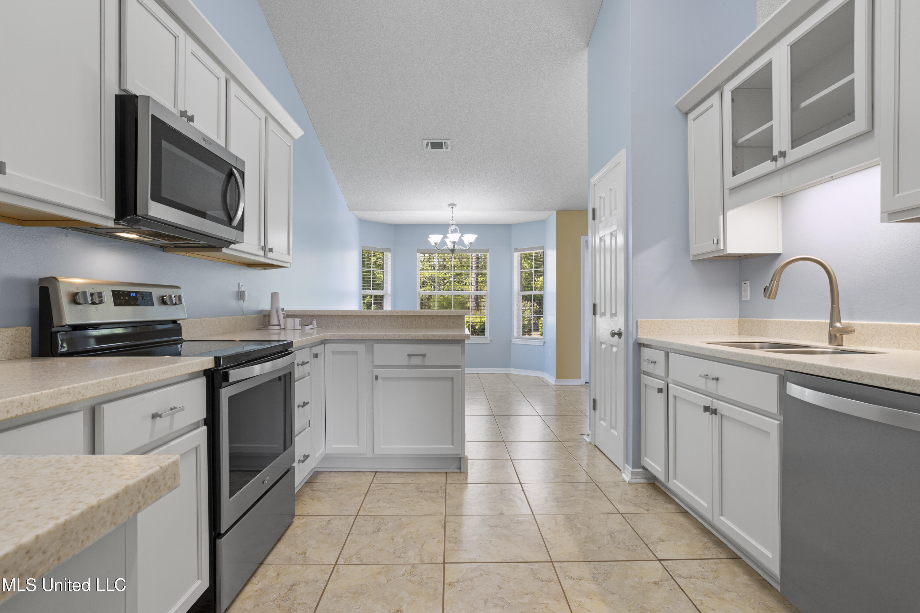 3126 Shadow Wood Drive