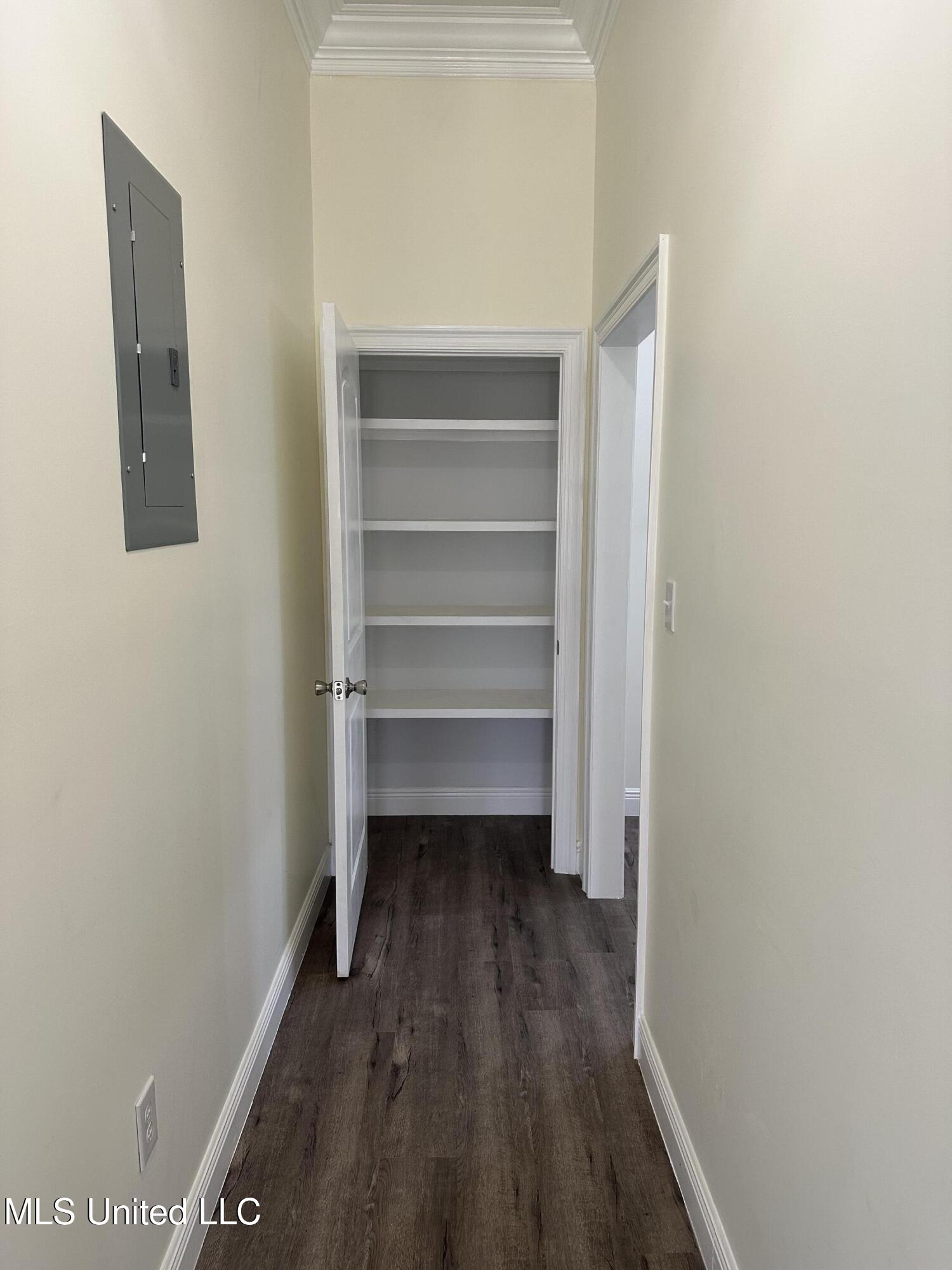 821 Central Avenue