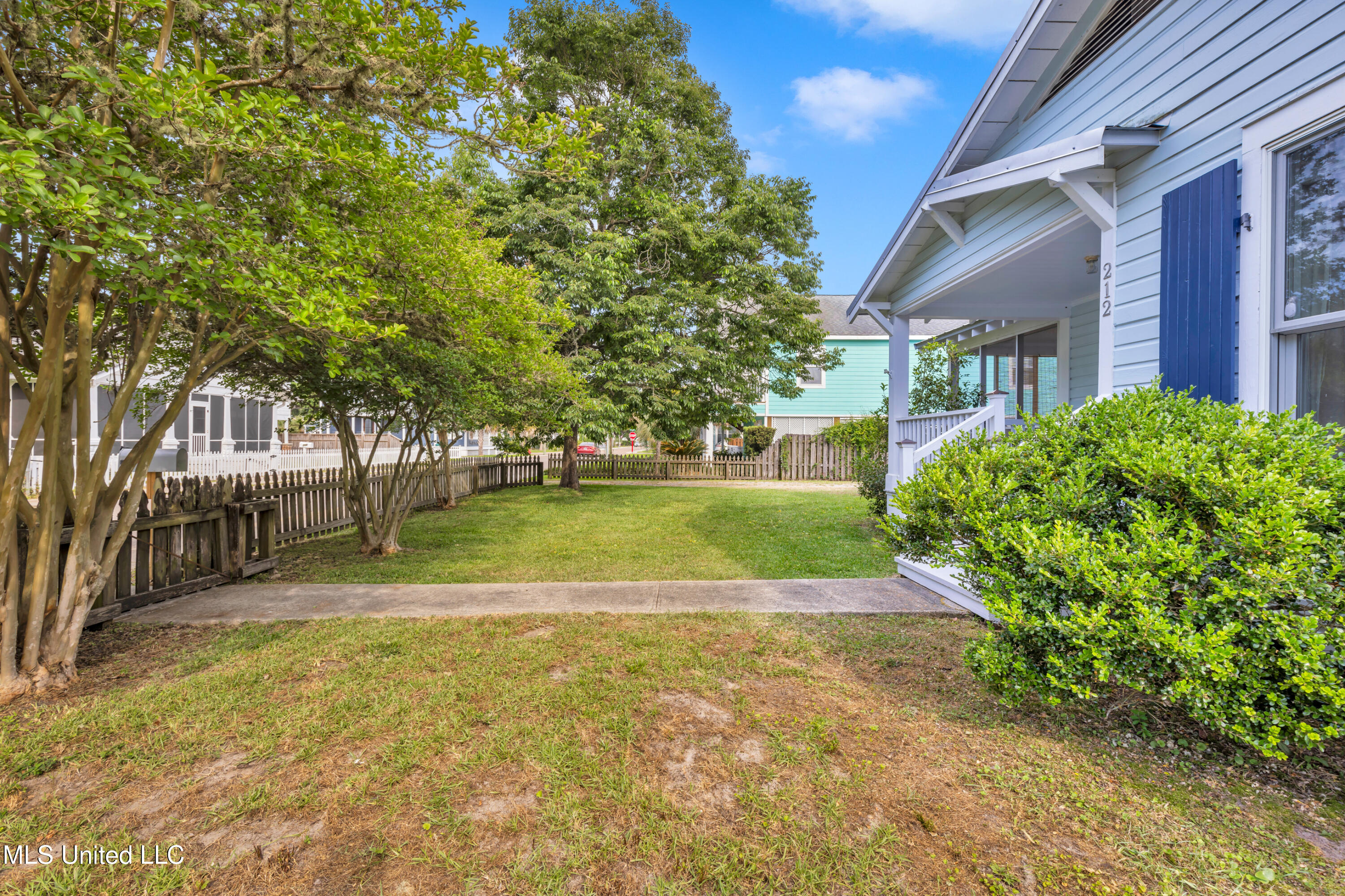 212 Washington Street