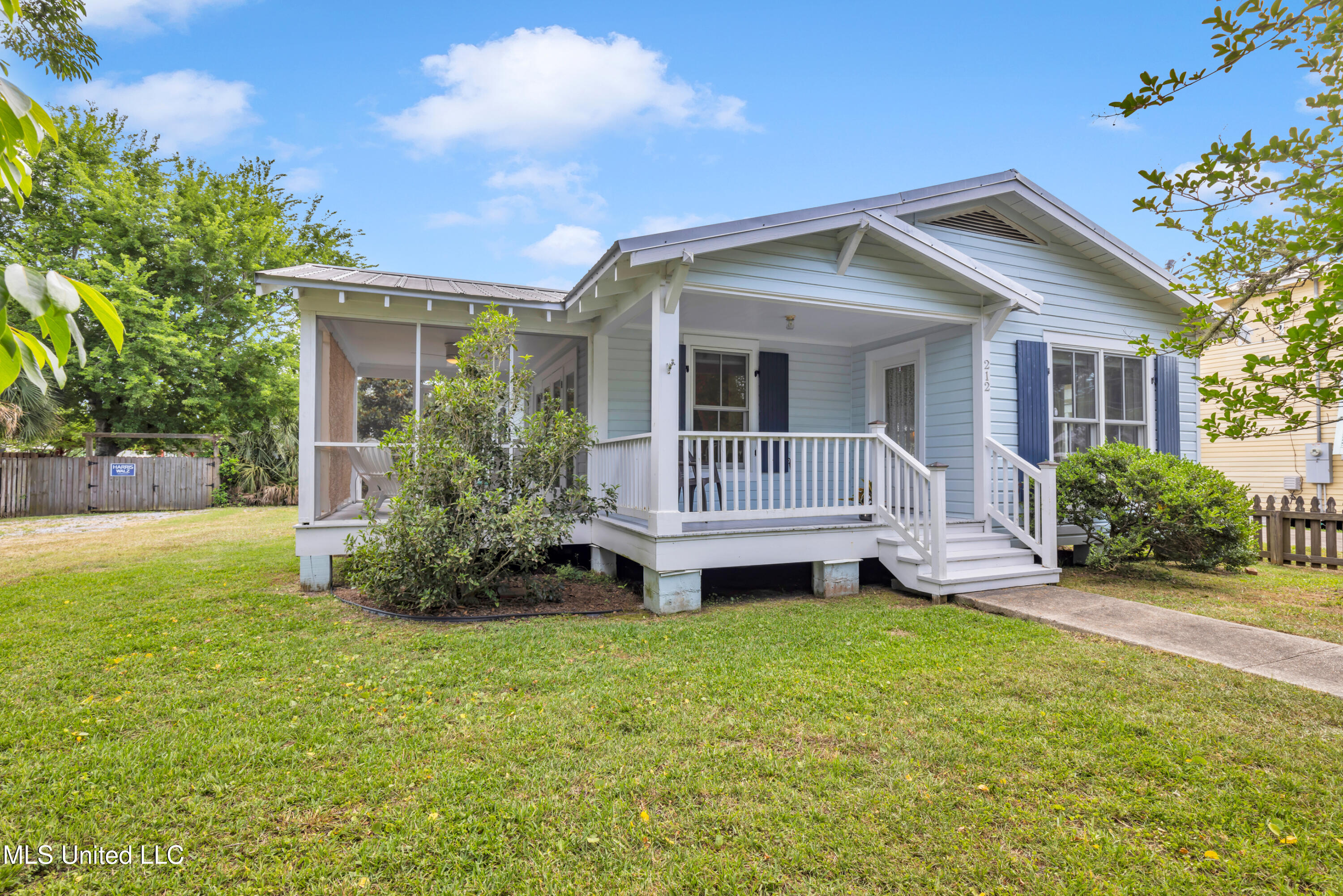 212 Washington Street