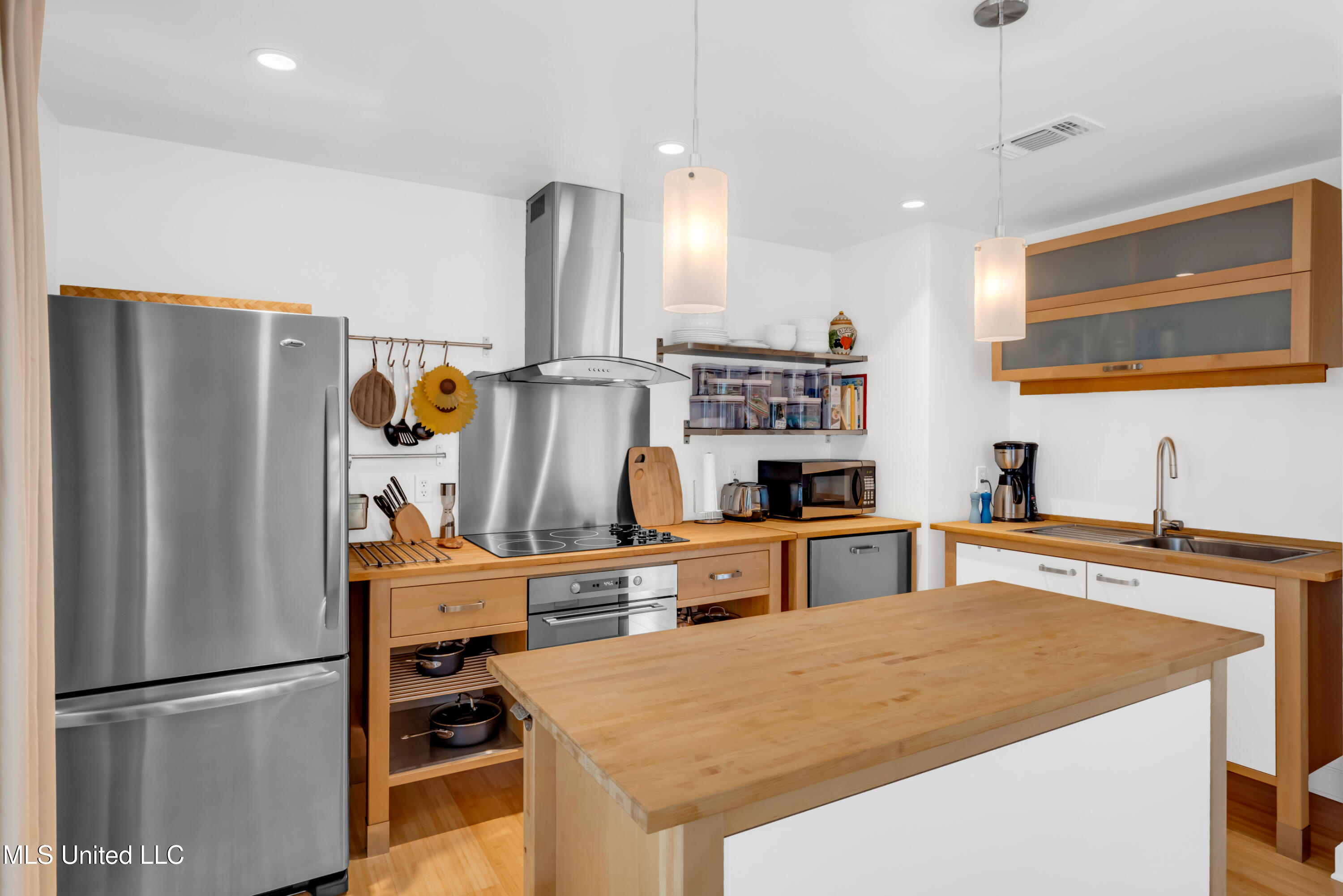 212 Washington Street