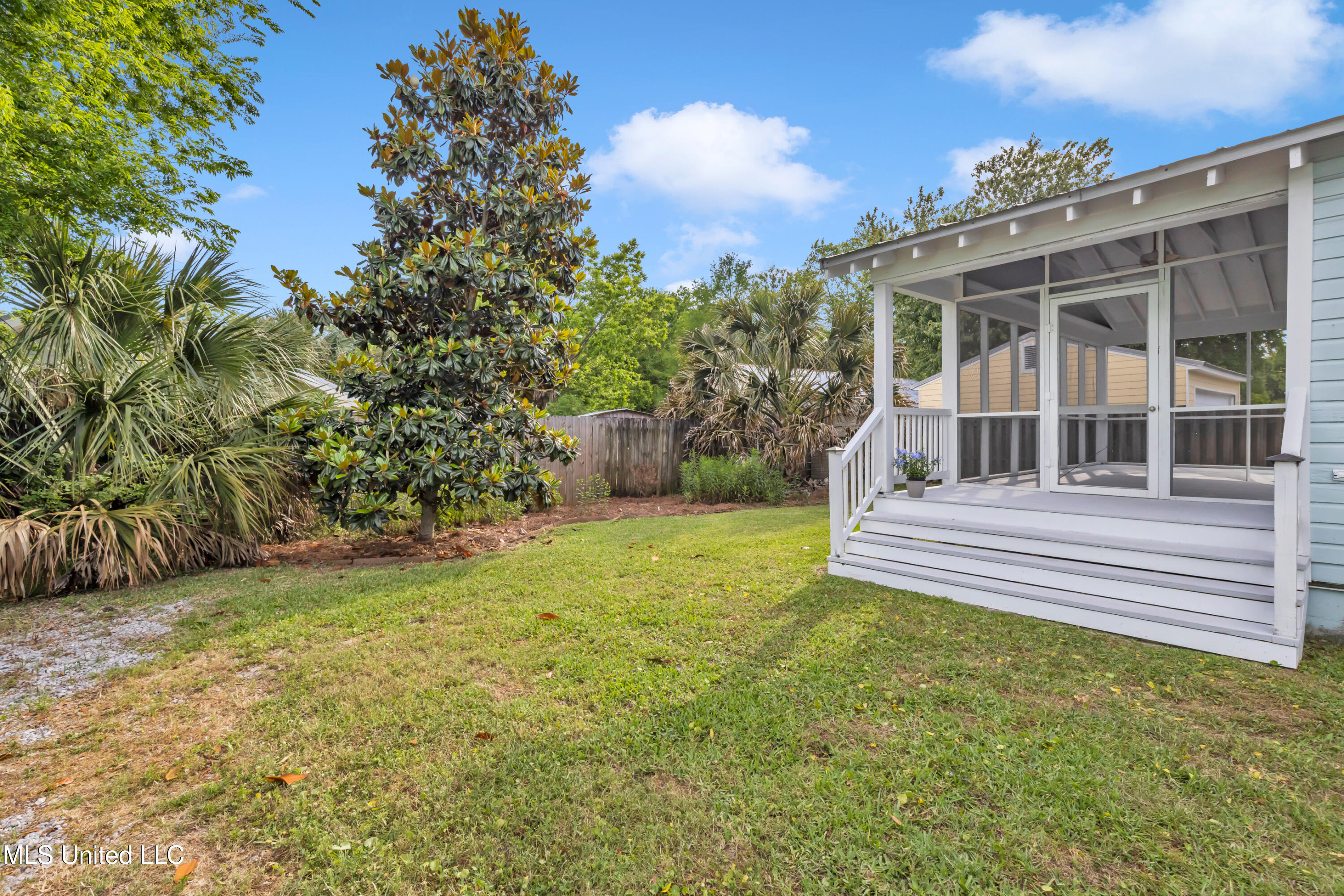 212 Washington Street