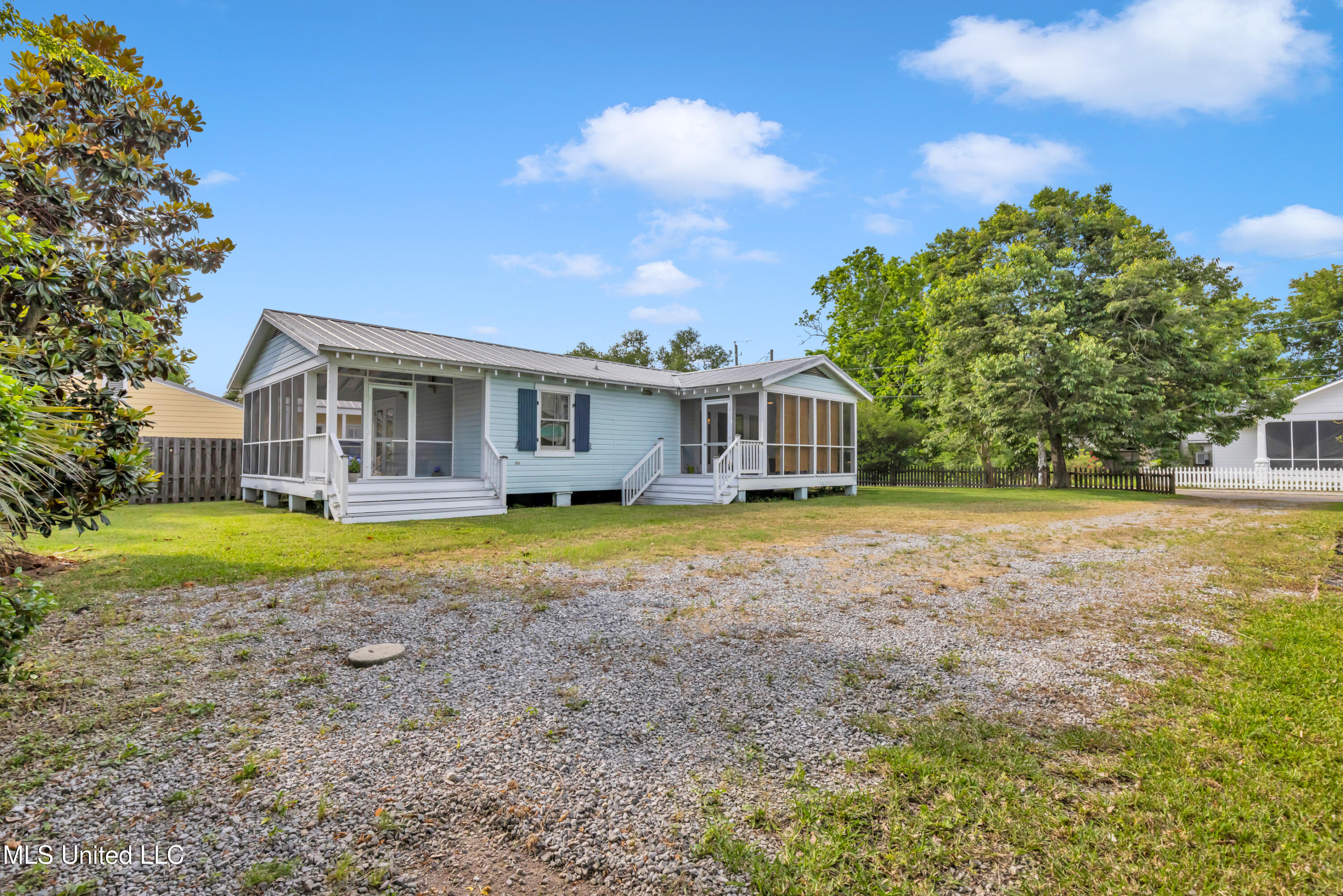 212 Washington Street