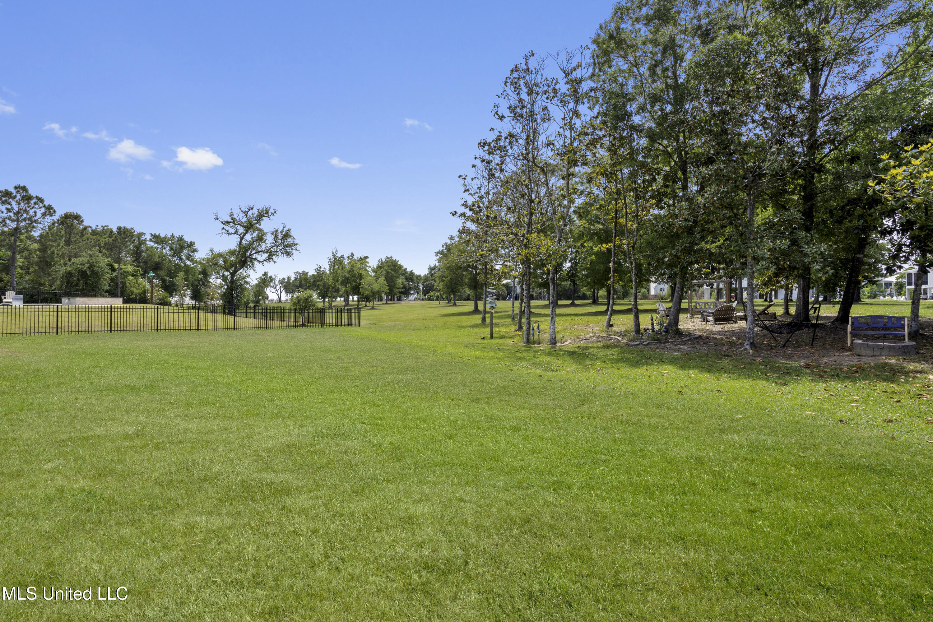 155 Acadian Bay Lane