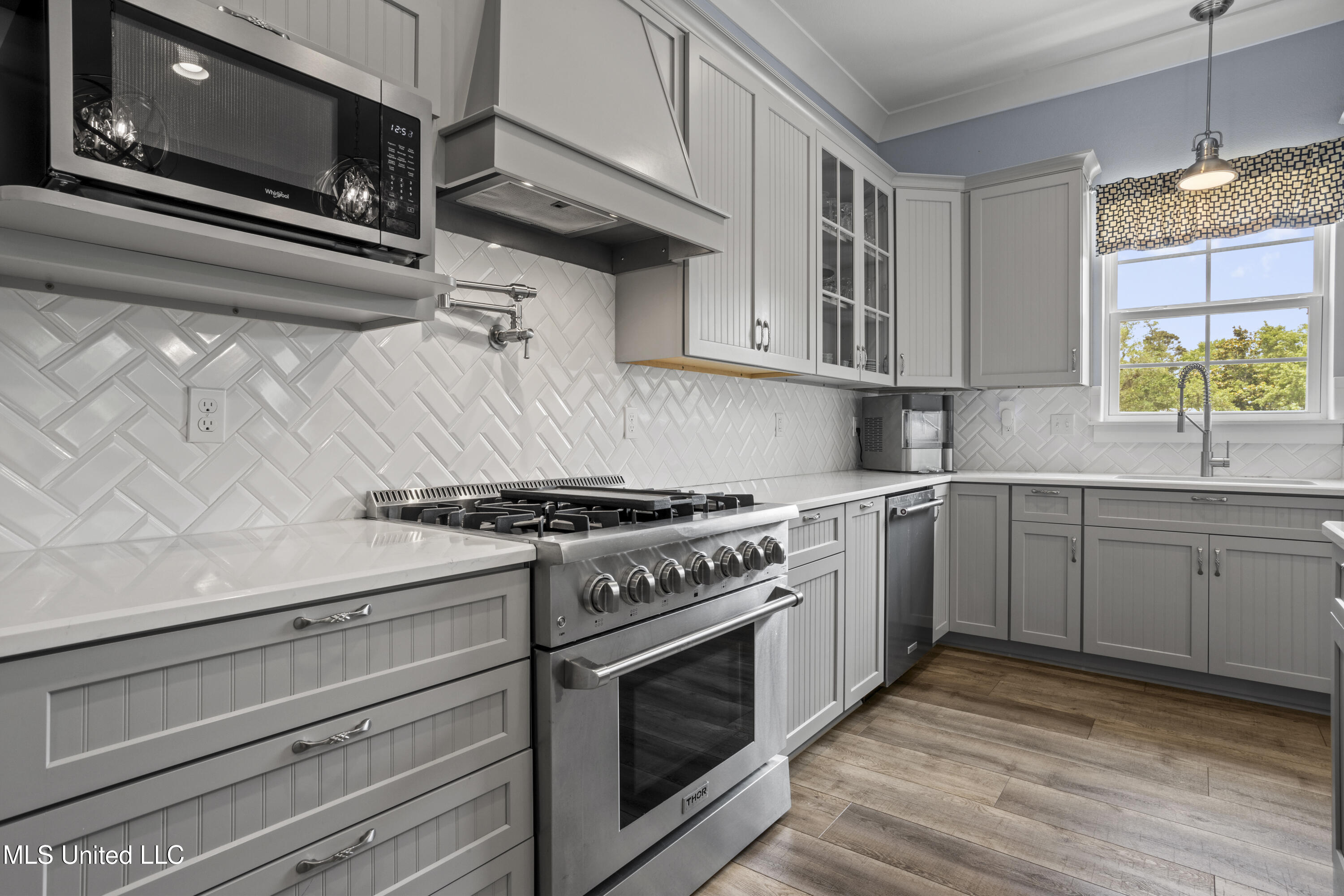 155 Acadian Bay Lane