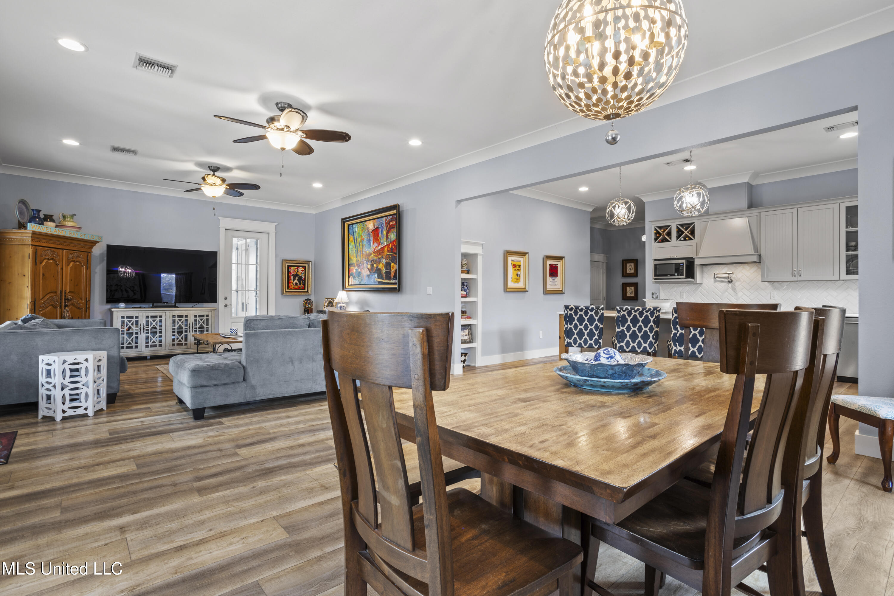 155 Acadian Bay Lane