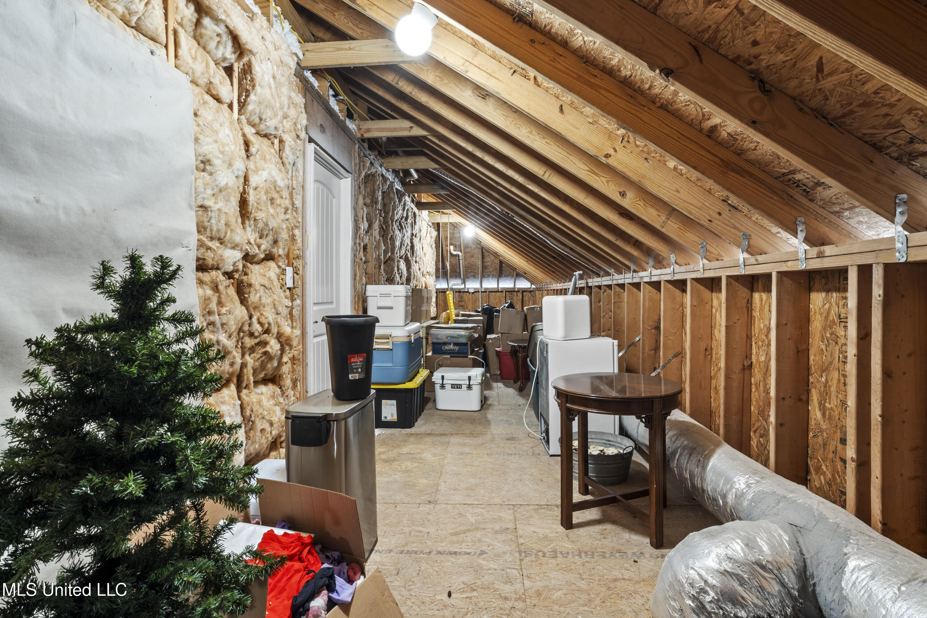 155 Acadian Bay Lane