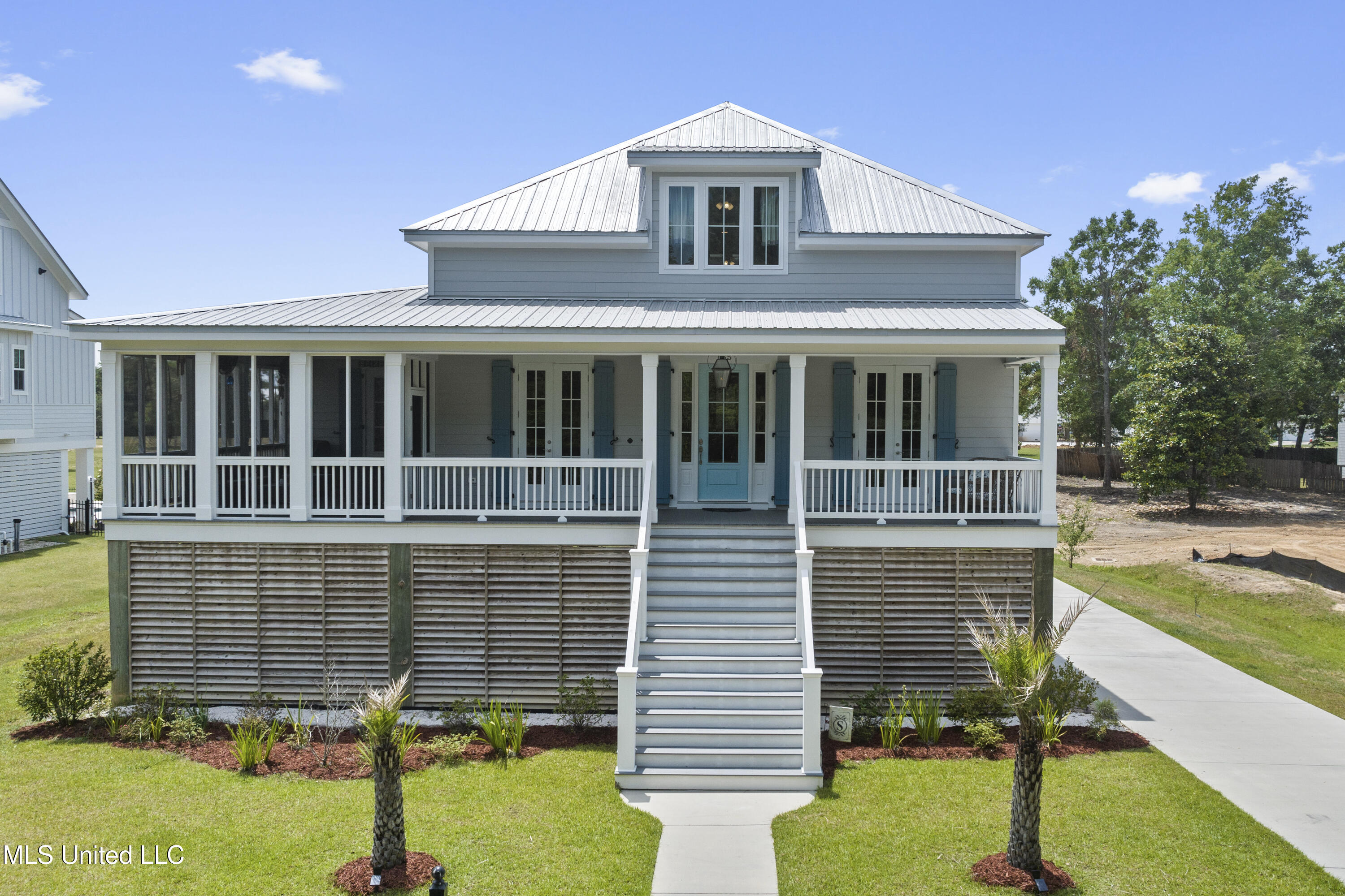 155 Acadian Bay Lane