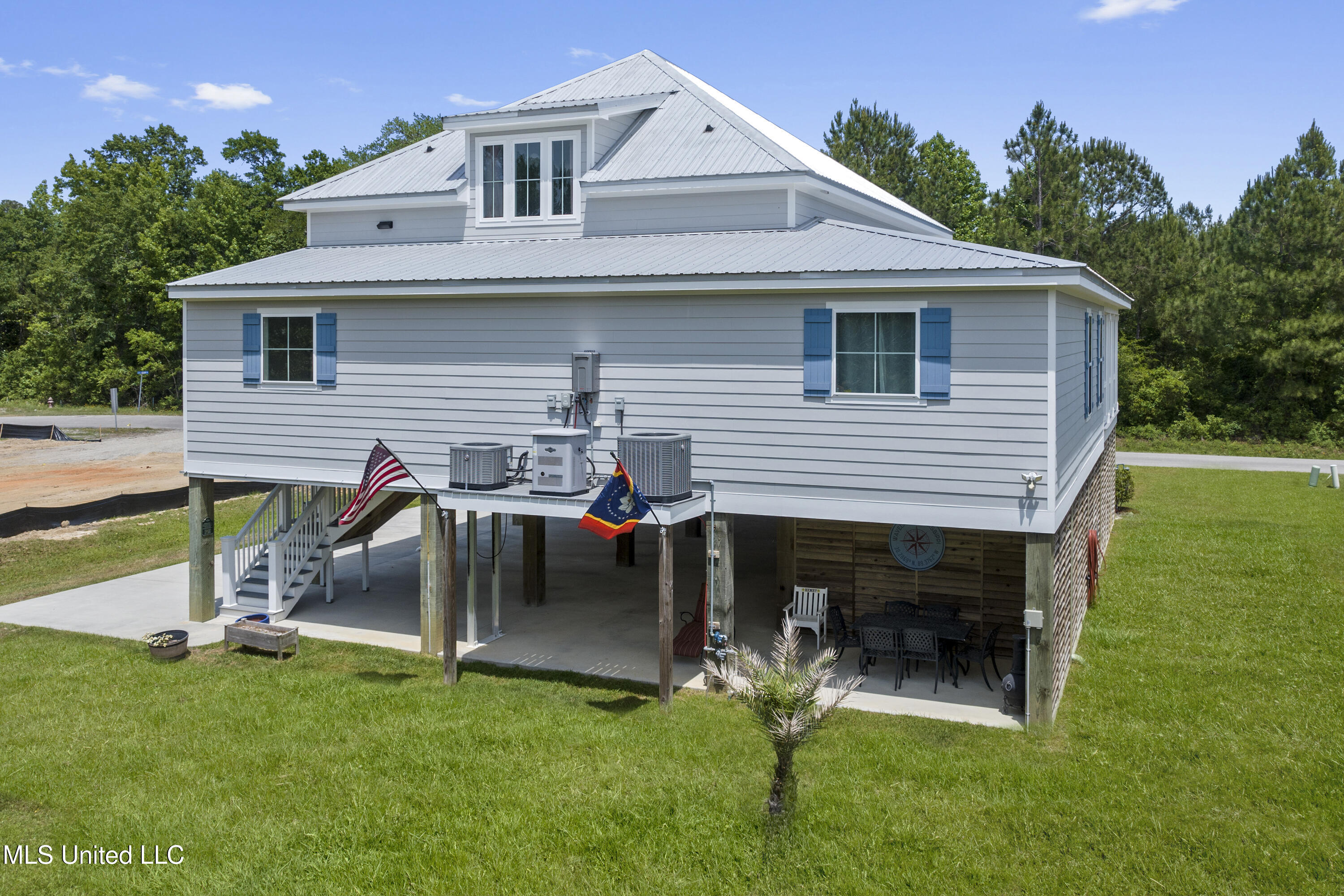 155 Acadian Bay Lane