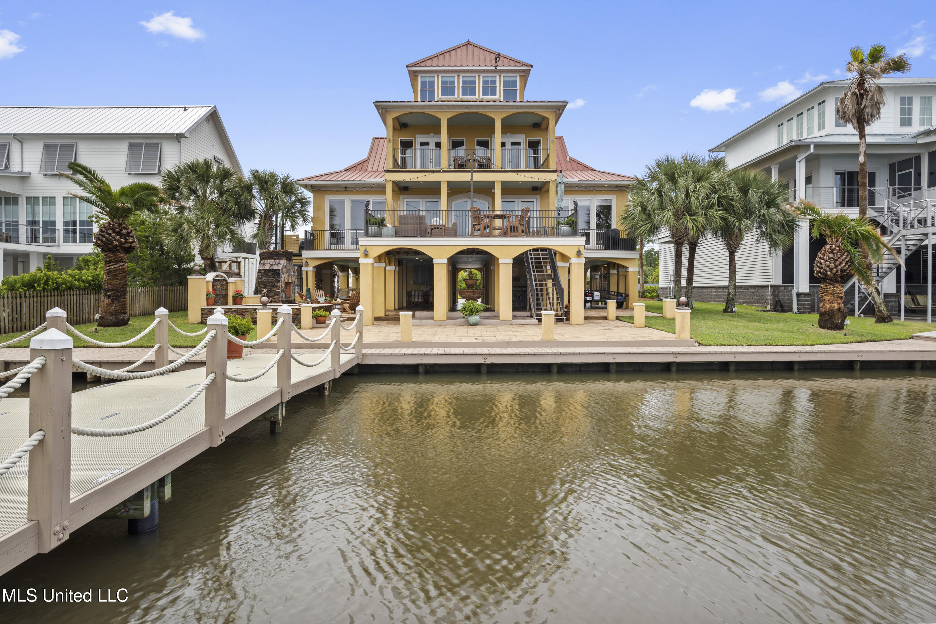 120 Sweetbay Drive