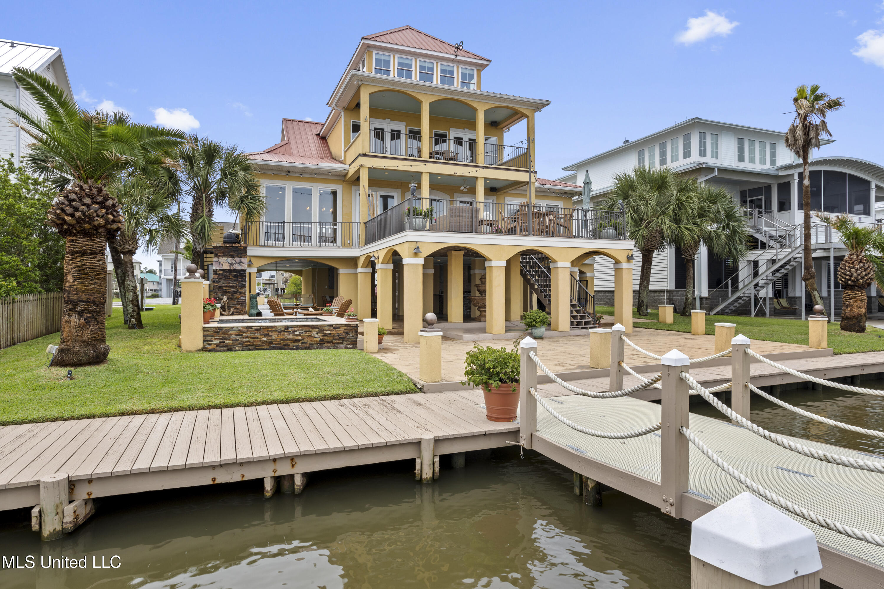 120 Sweetbay Drive